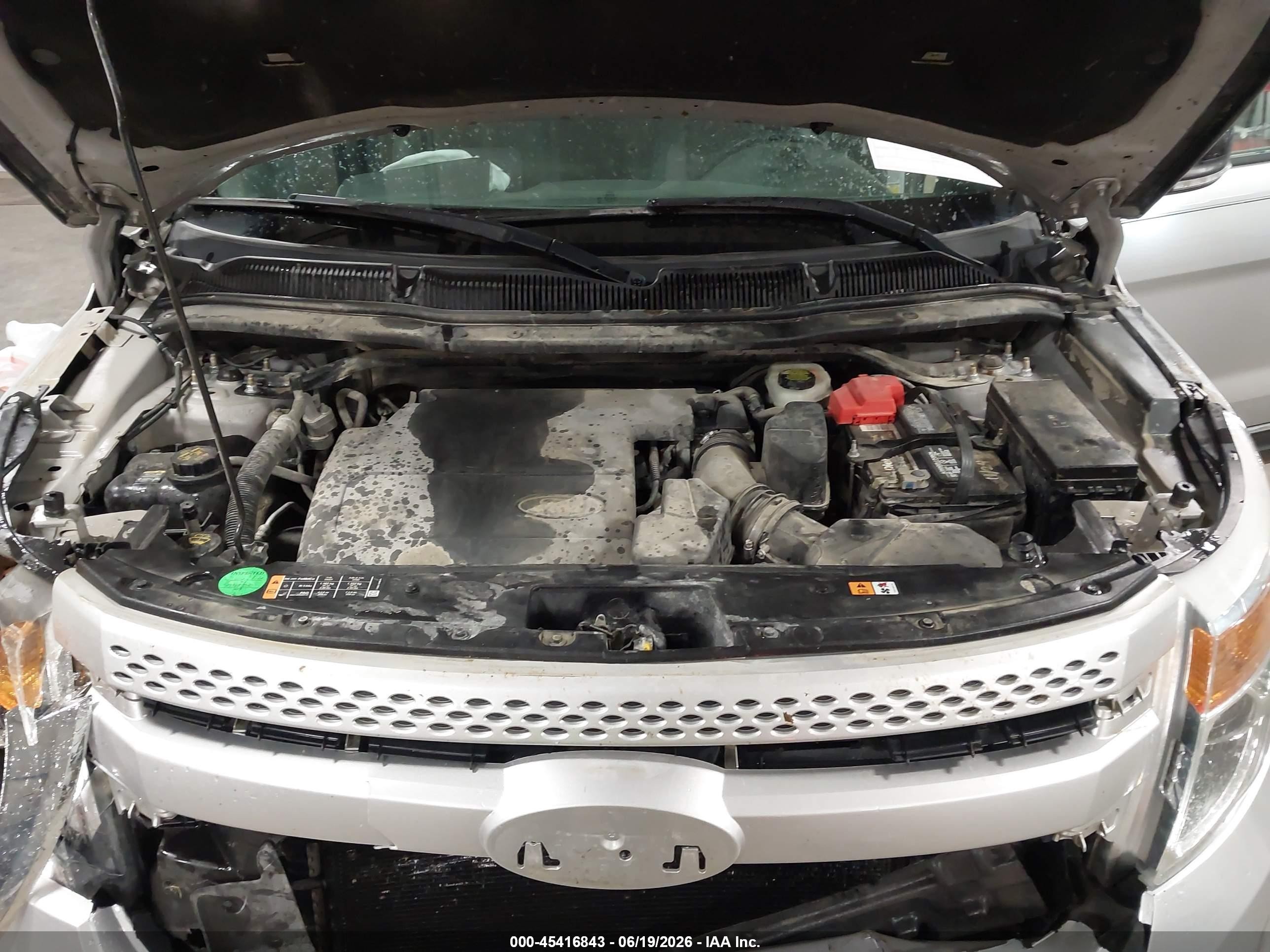 2015 Ford Explorer Xlt Silver vin: 1FM5K8D80FGA26074