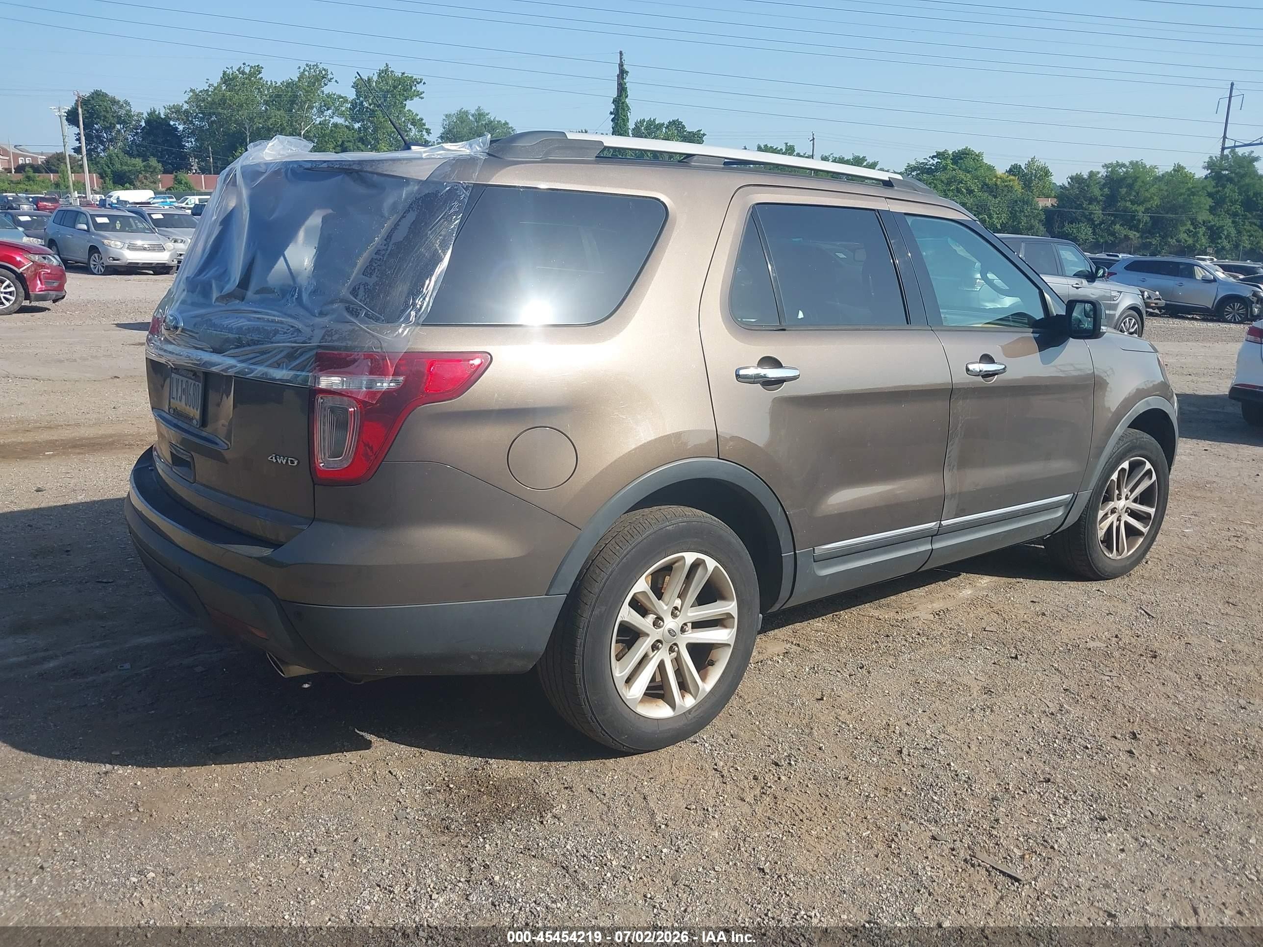 2015 Ford Explorer Xlt Коричневый vin: 1FM5K8D80FGA50147