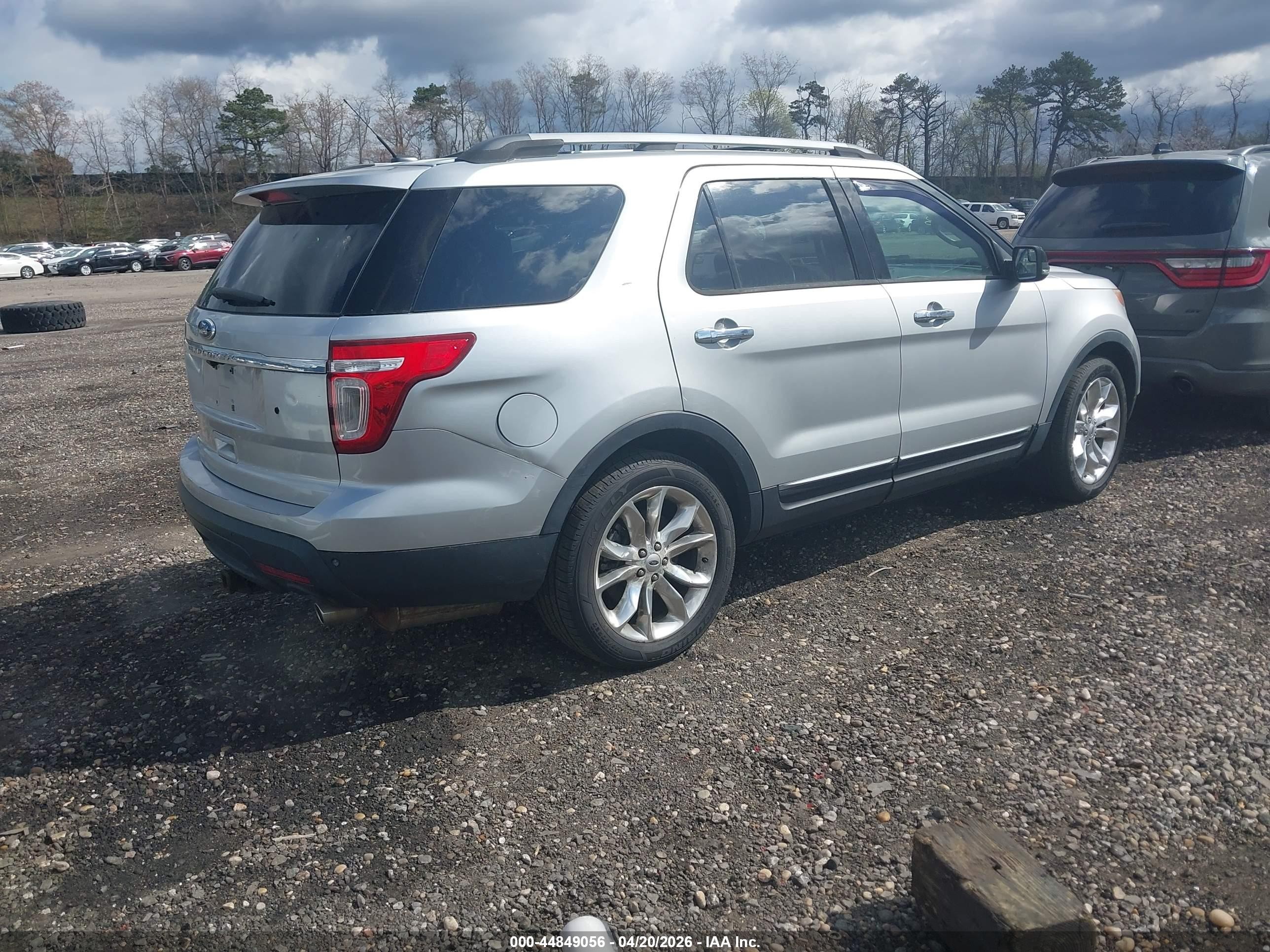 2015 Ford Explorer Xlt White vin: 1FM5K8D80FGA81141