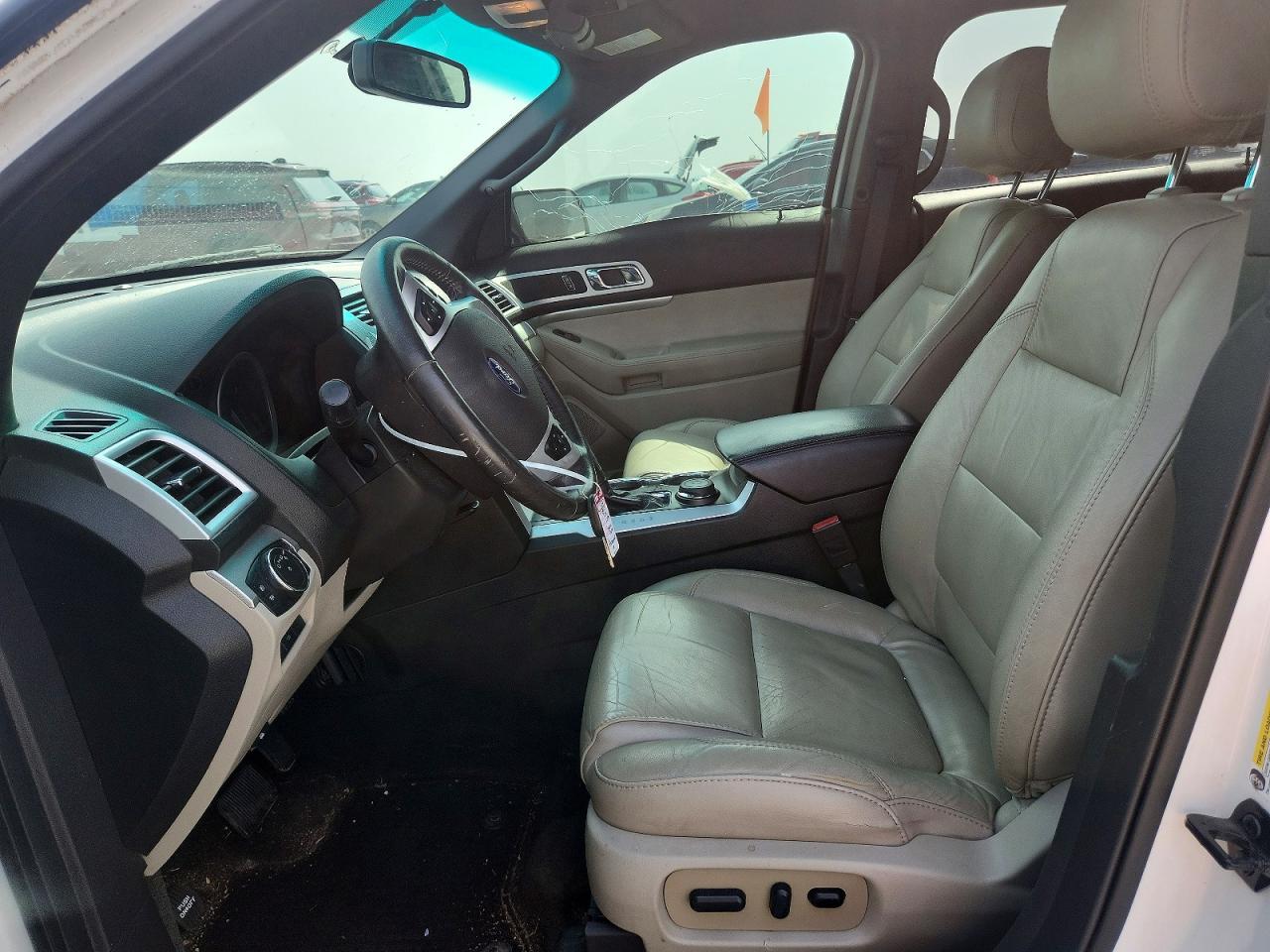 2015 Ford Explorer Xlt White vin: 1FM5K8D80FGA83259
