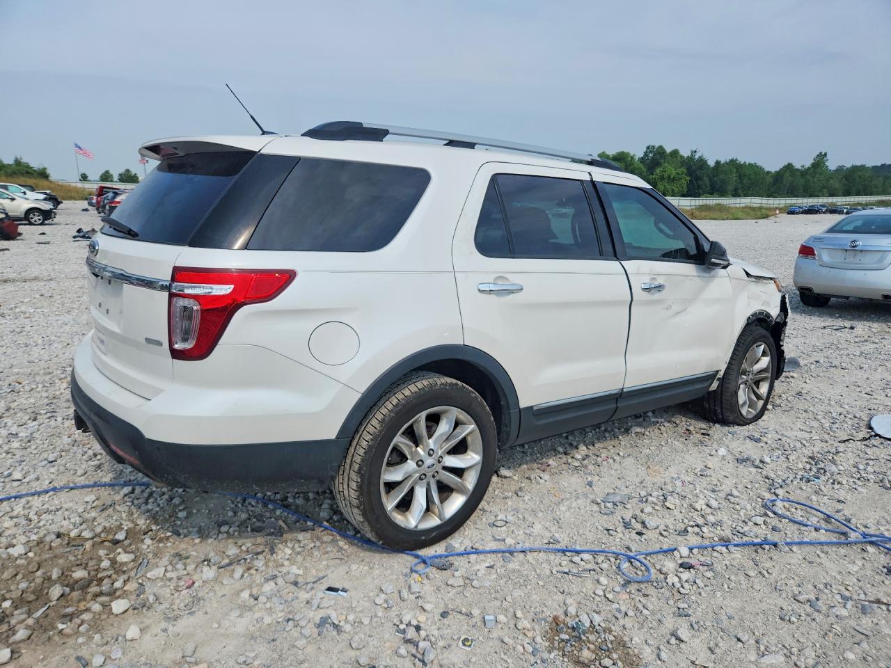 2015 Ford Explorer Xlt White vin: 1FM5K8D80FGA83259