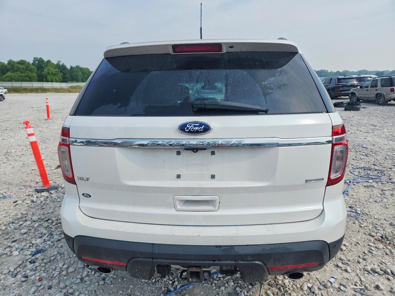2015 Ford Explorer Xlt White vin: 1FM5K8D80FGA83259