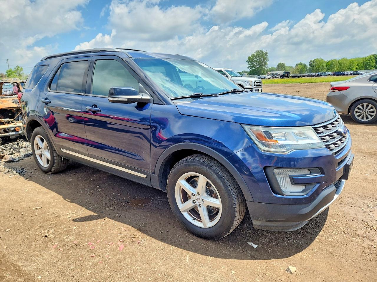 2016 Ford Explorer Xlt Blue vin: 1FM5K8D80GGC37910