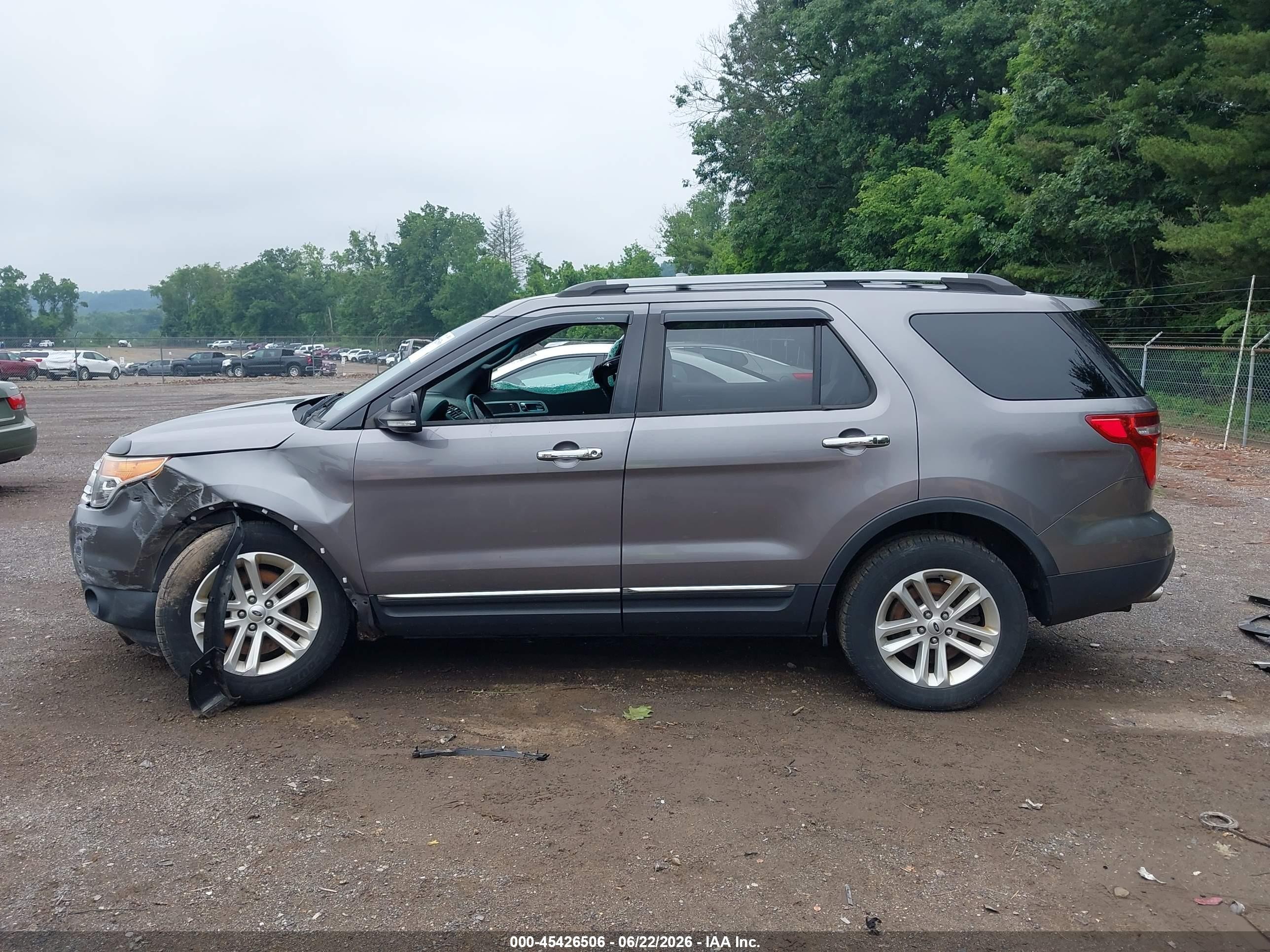 2014 Ford Explorer Xlt Gray vin: 1FM5K8D81EGA02171