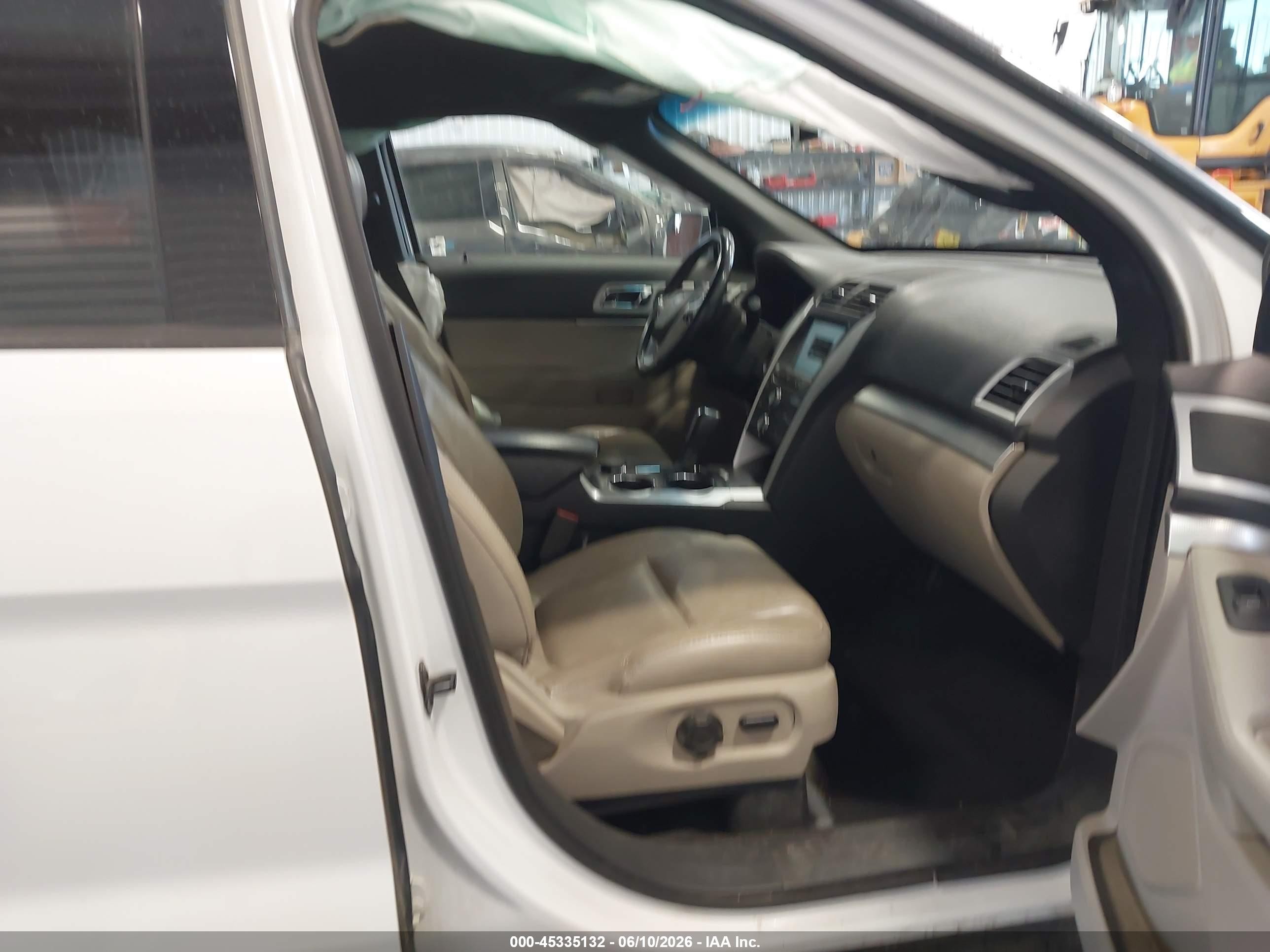 2014 Ford Explorer Xlt White vin: 1FM5K8D81EGA22713