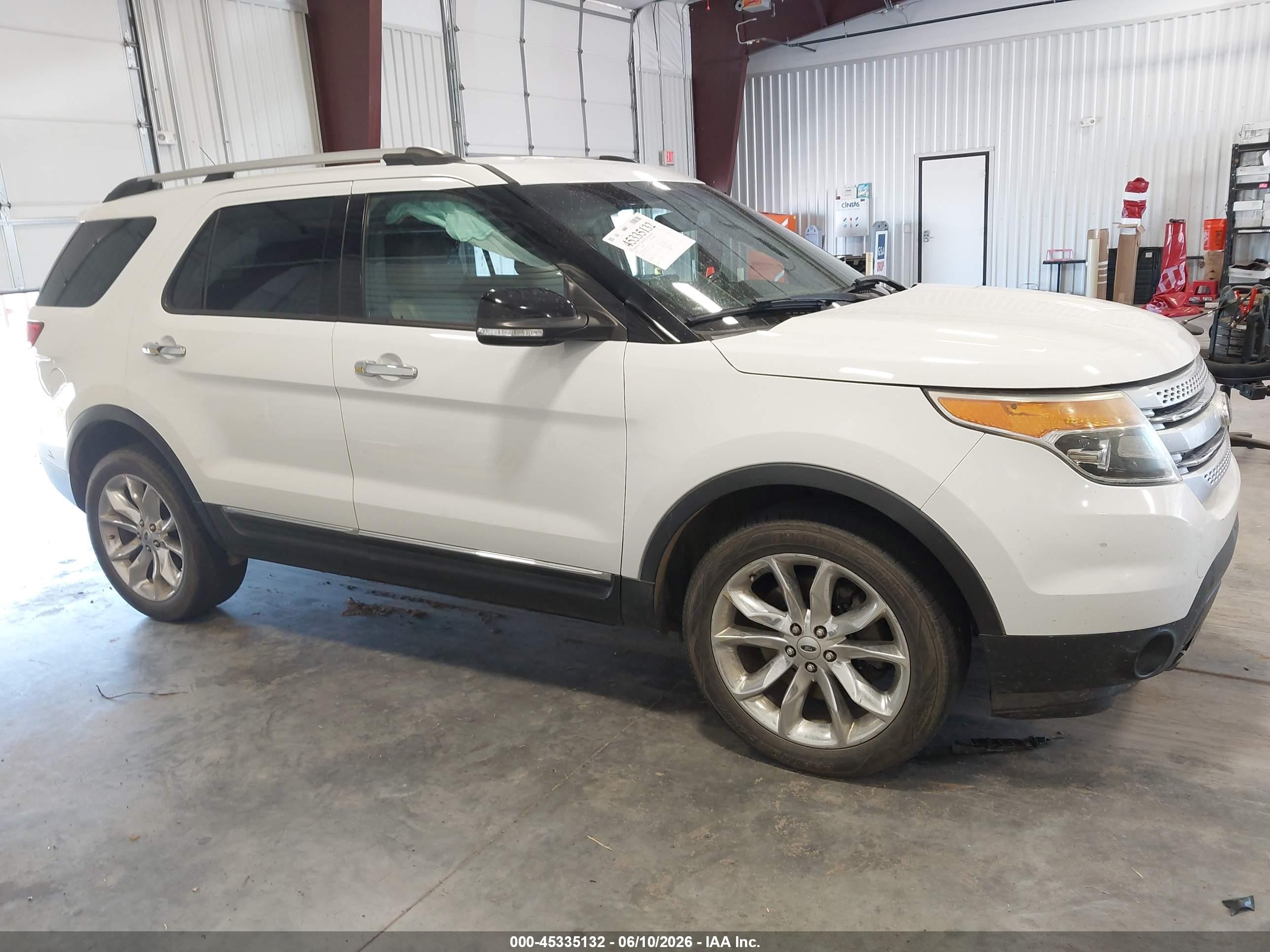 2014 Ford Explorer Xlt White vin: 1FM5K8D81EGA22713
