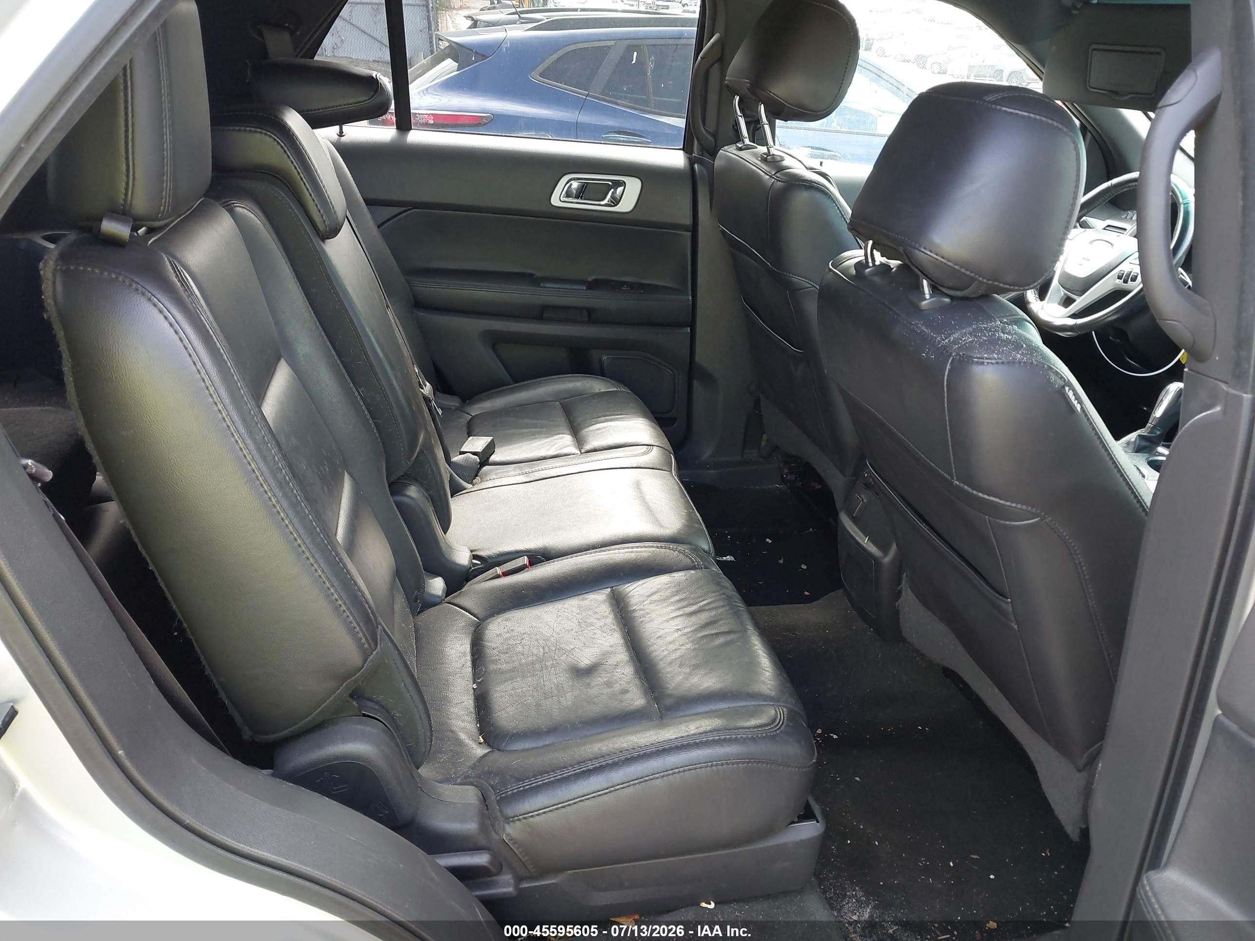 2014 Ford Explorer Xlt Silver vin: 1FM5K8D81EGA83771