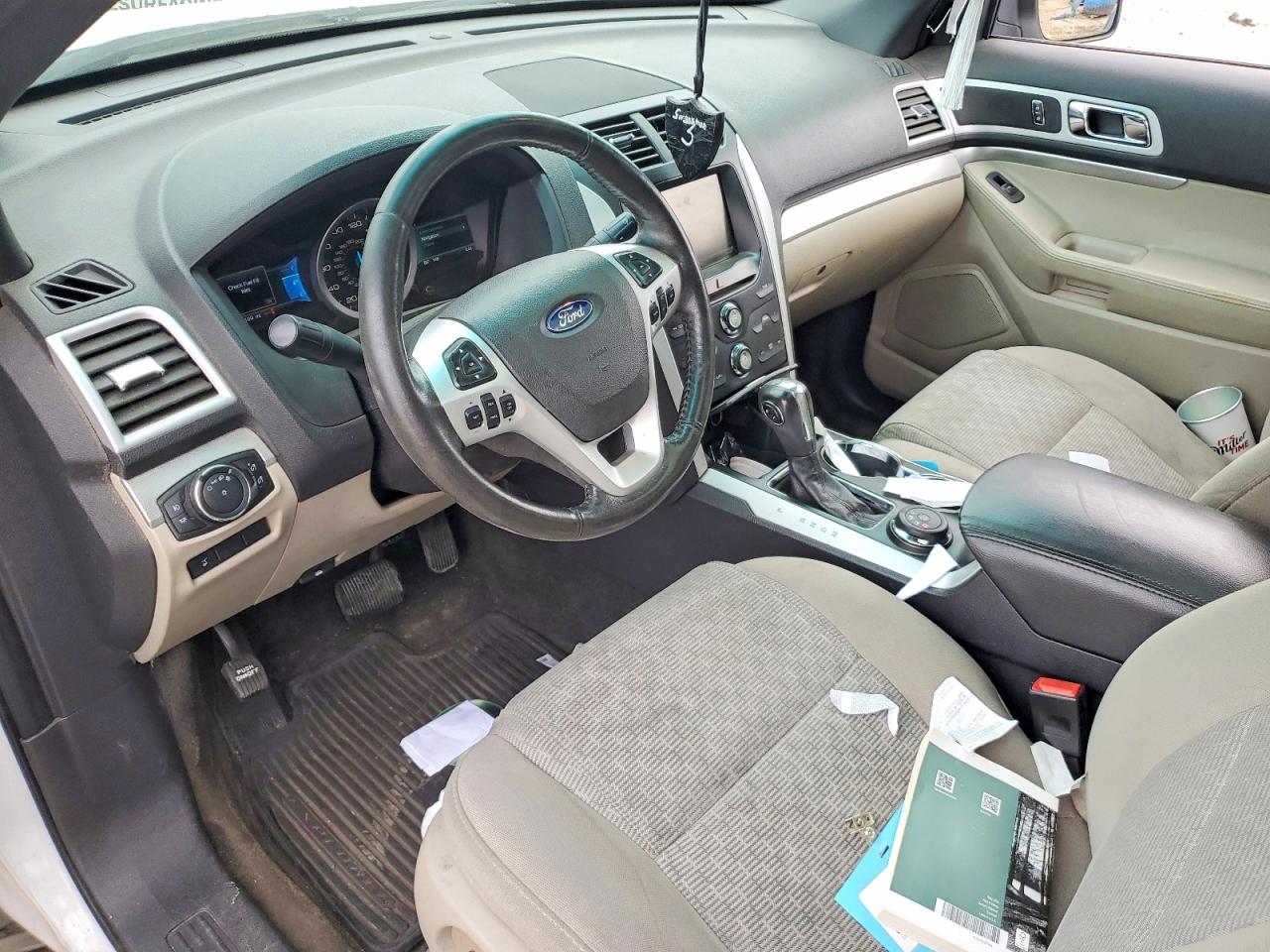 2015 Ford Explorer Xlt White vin: 1FM5K8D81FGA60797