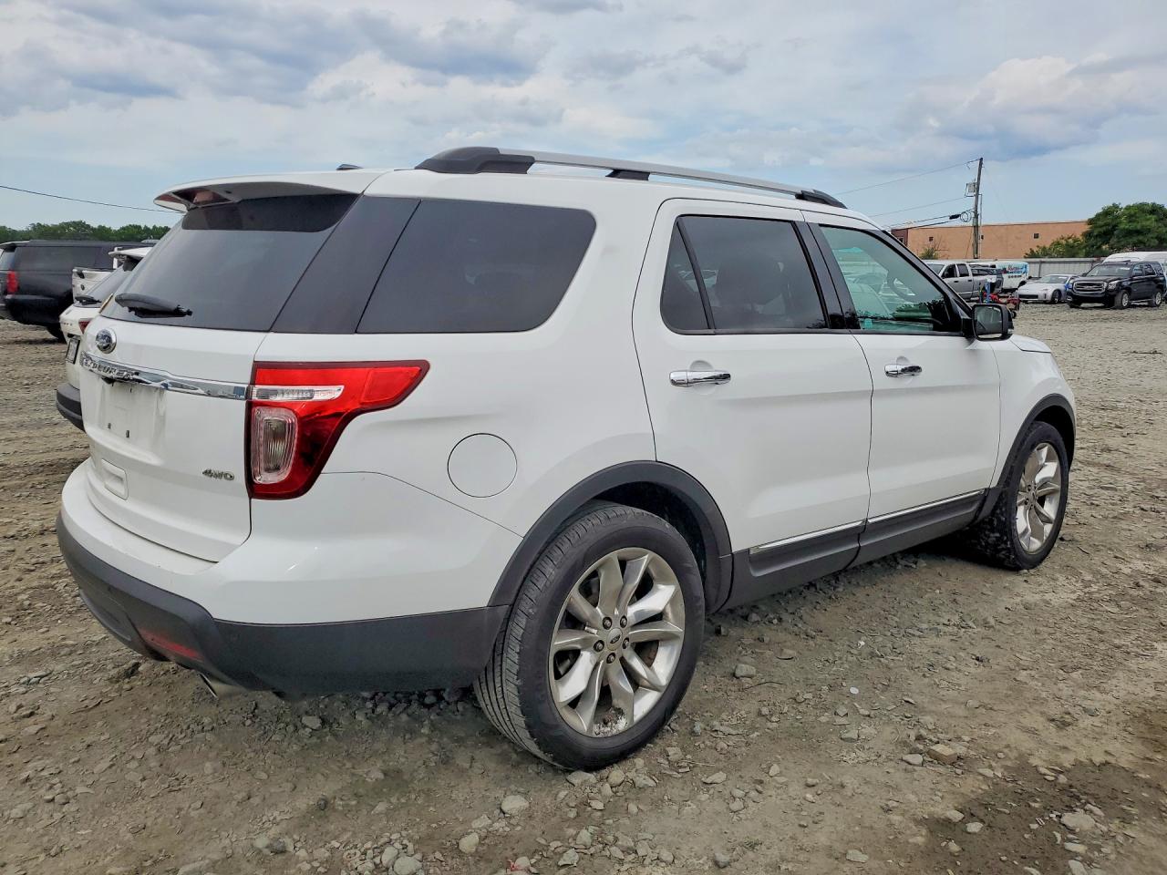 2015 Ford Explorer Xlt White vin: 1FM5K8D81FGA60797