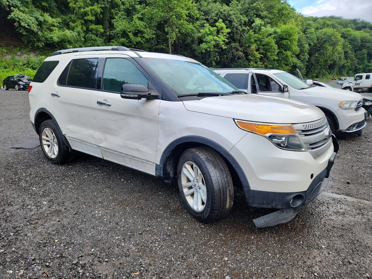 2015 Ford Explorer Xlt White vin: 1FM5K8D81FGC11184