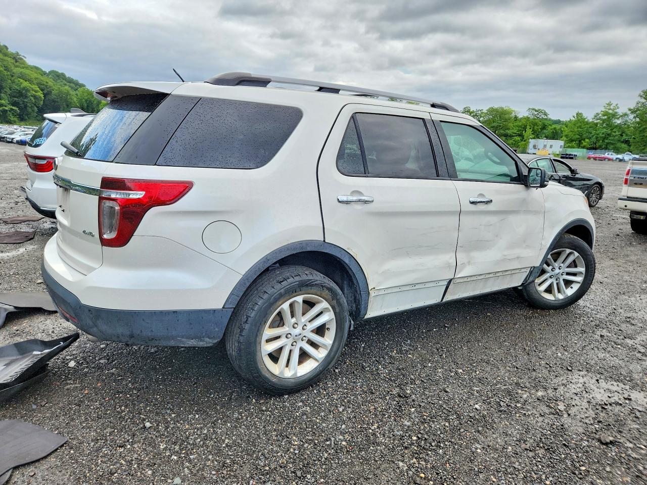 2015 Ford Explorer Xlt White vin: 1FM5K8D81FGC11184