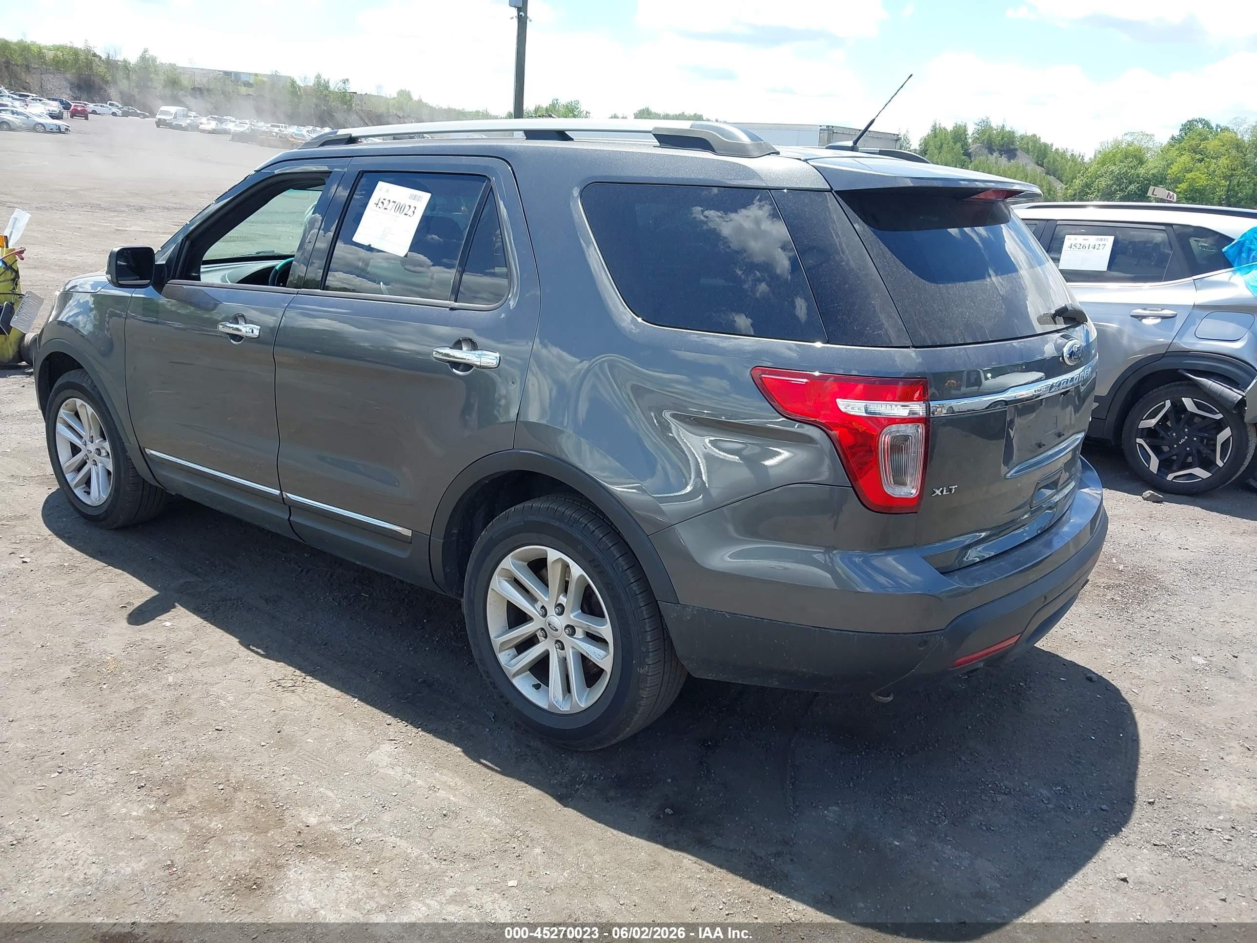 2015 Ford Explorer Xlt Gray vin: 1FM5K8D81FGC44640