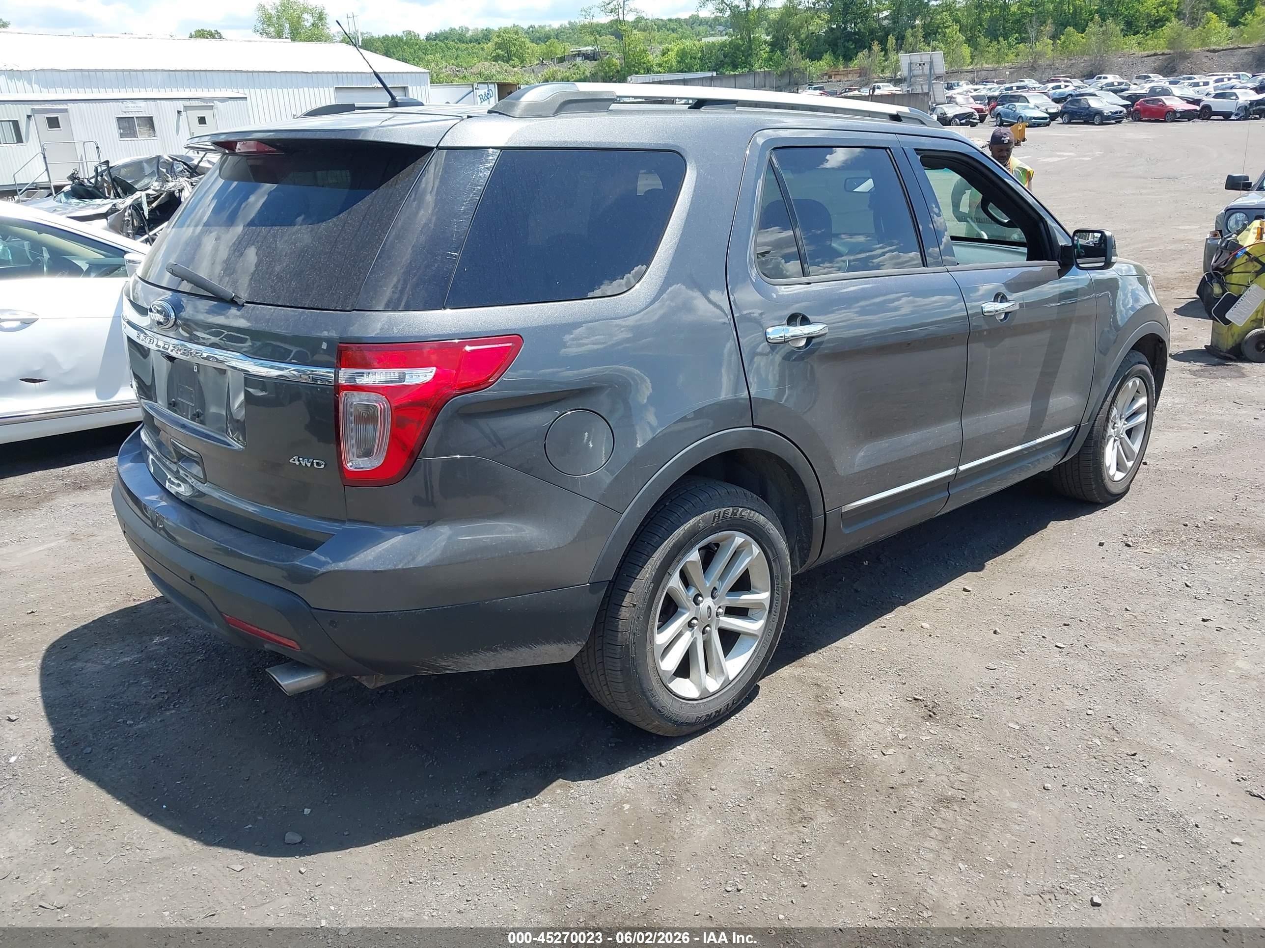 2015 Ford Explorer Xlt Gray vin: 1FM5K8D81FGC44640