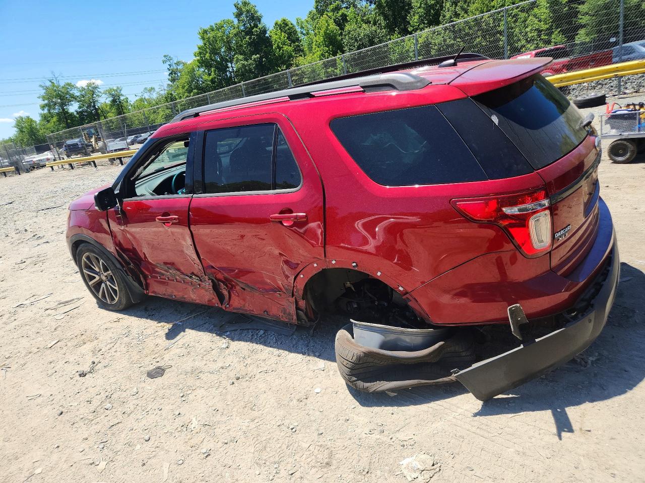 2015 Ford Explorer Xlt Red vin: 1FM5K8D81FGC46291