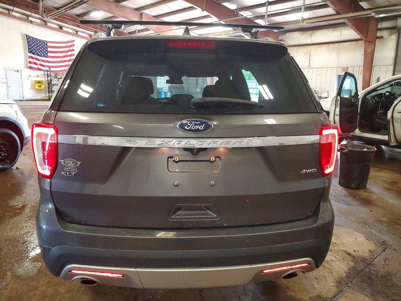 2017 Ford Explorer Xlt Gray vin: 1FM5K8D81HGD52548
