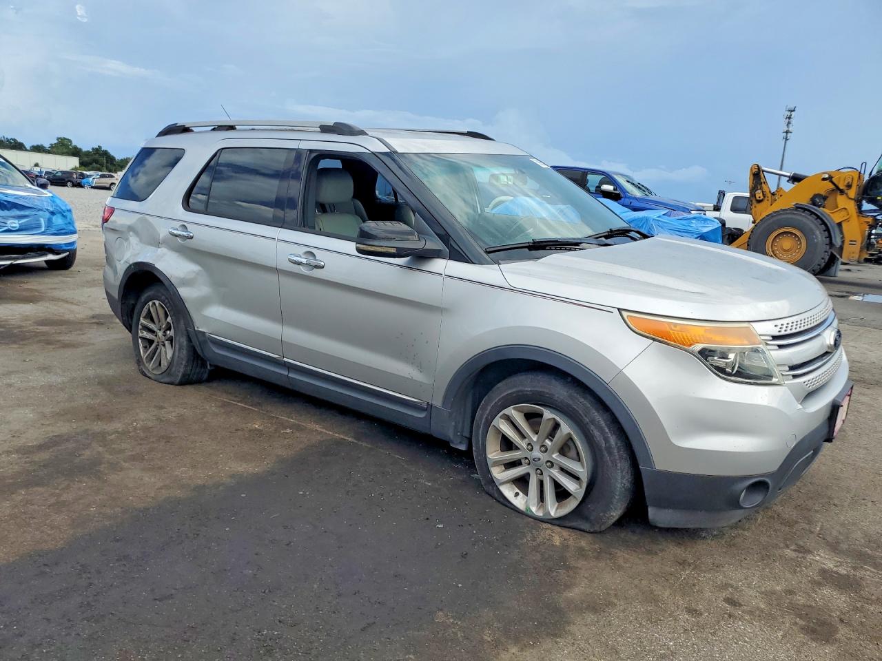 2013 Ford Explorer Xlt Серебряный vin: 1FM5K8D82DGA24081