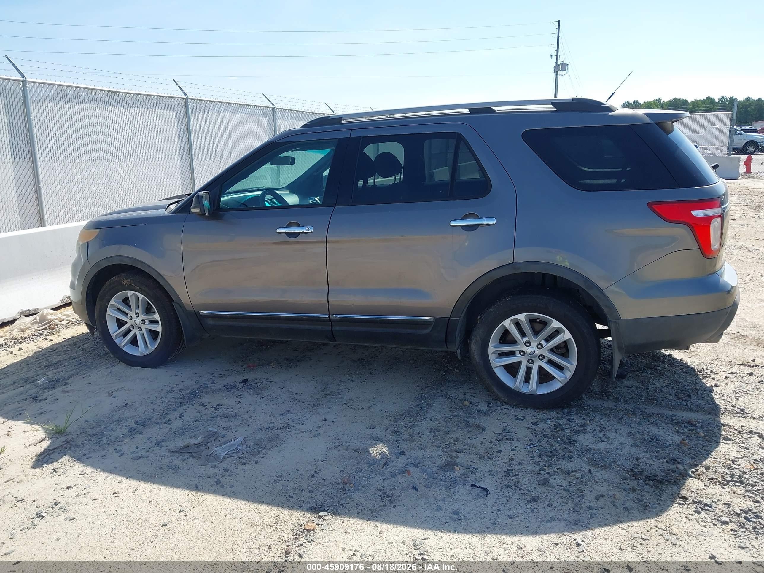 2013 Ford Explorer Xlt Gray vin: 1FM5K8D82DGA38708