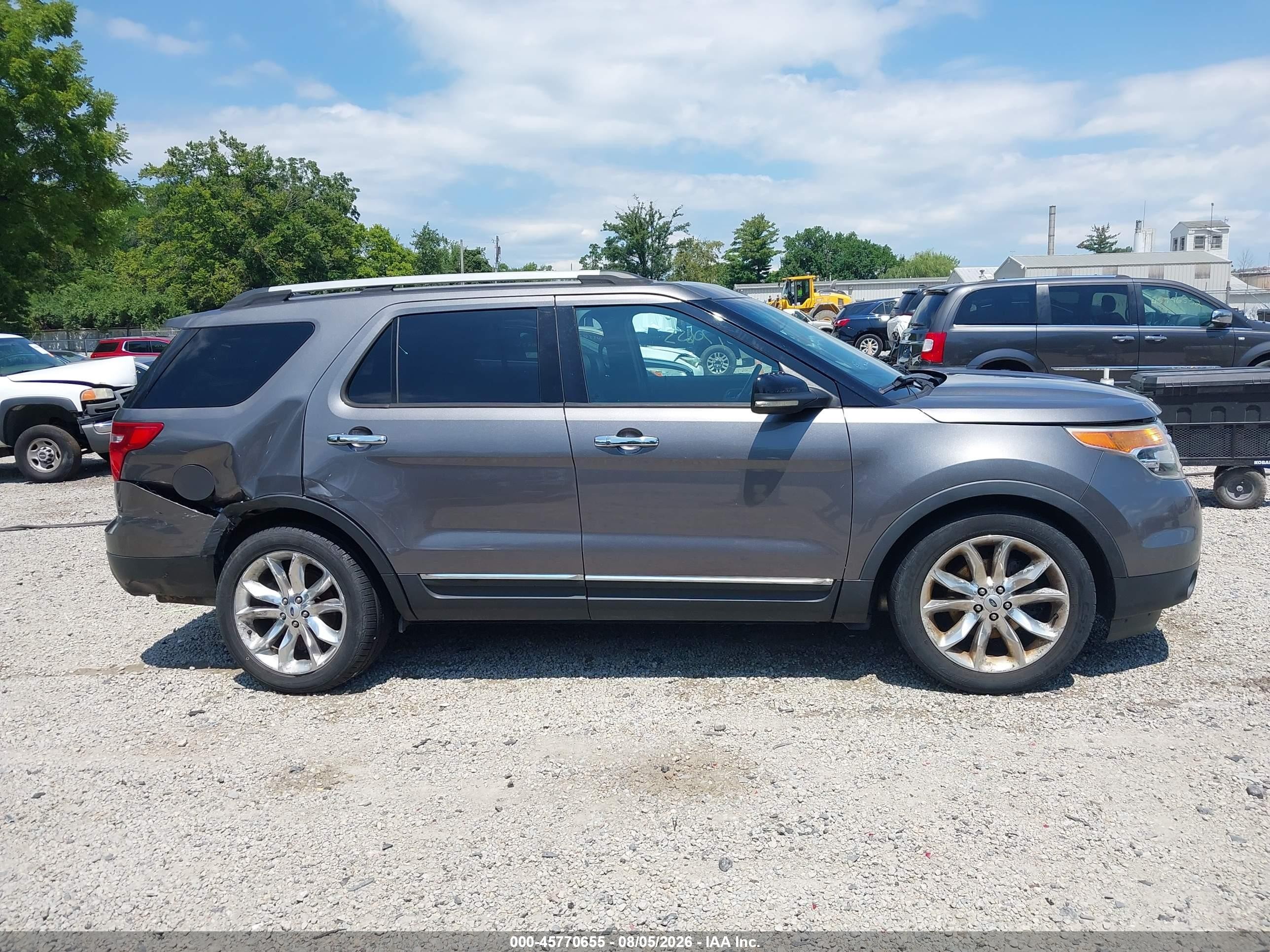 2013 Ford Explorer Xlt Серый vin: 1FM5K8D82DGA53970