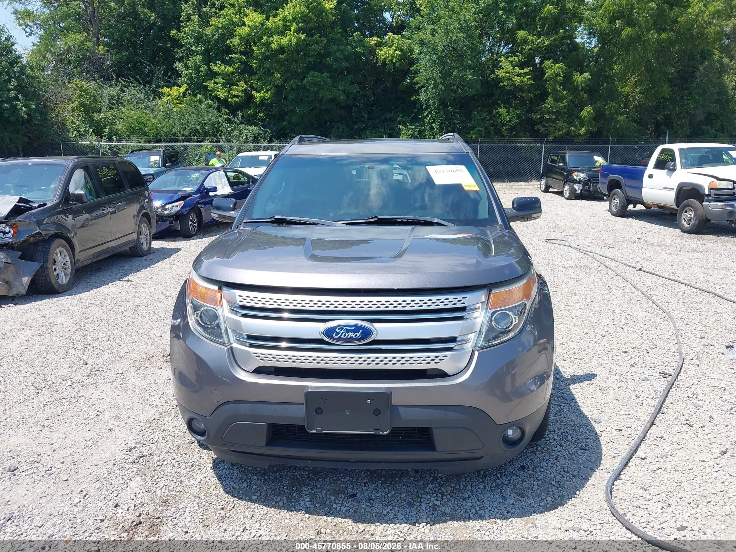 2013 Ford Explorer Xlt Серый vin: 1FM5K8D82DGA53970
