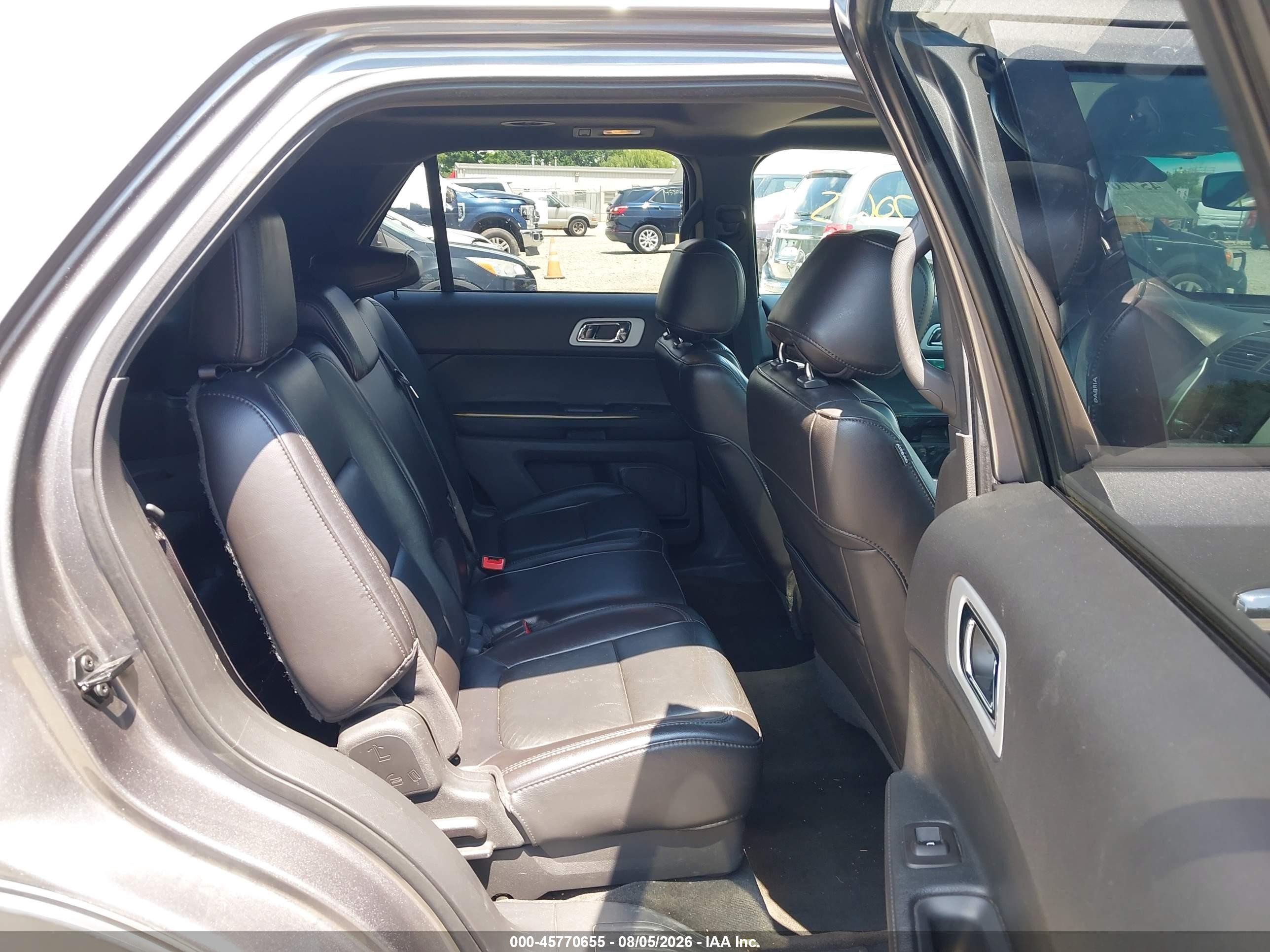2013 Ford Explorer Xlt Серый vin: 1FM5K8D82DGA53970