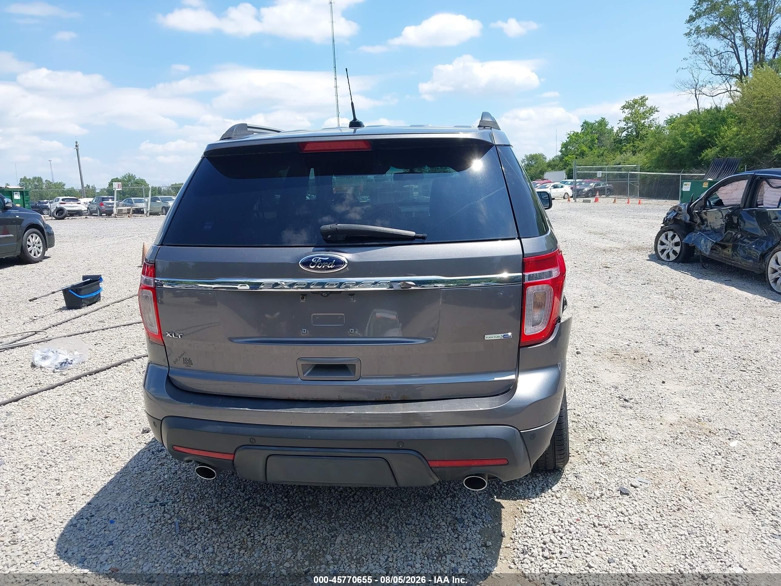 2013 Ford Explorer Xlt Серый vin: 1FM5K8D82DGA53970