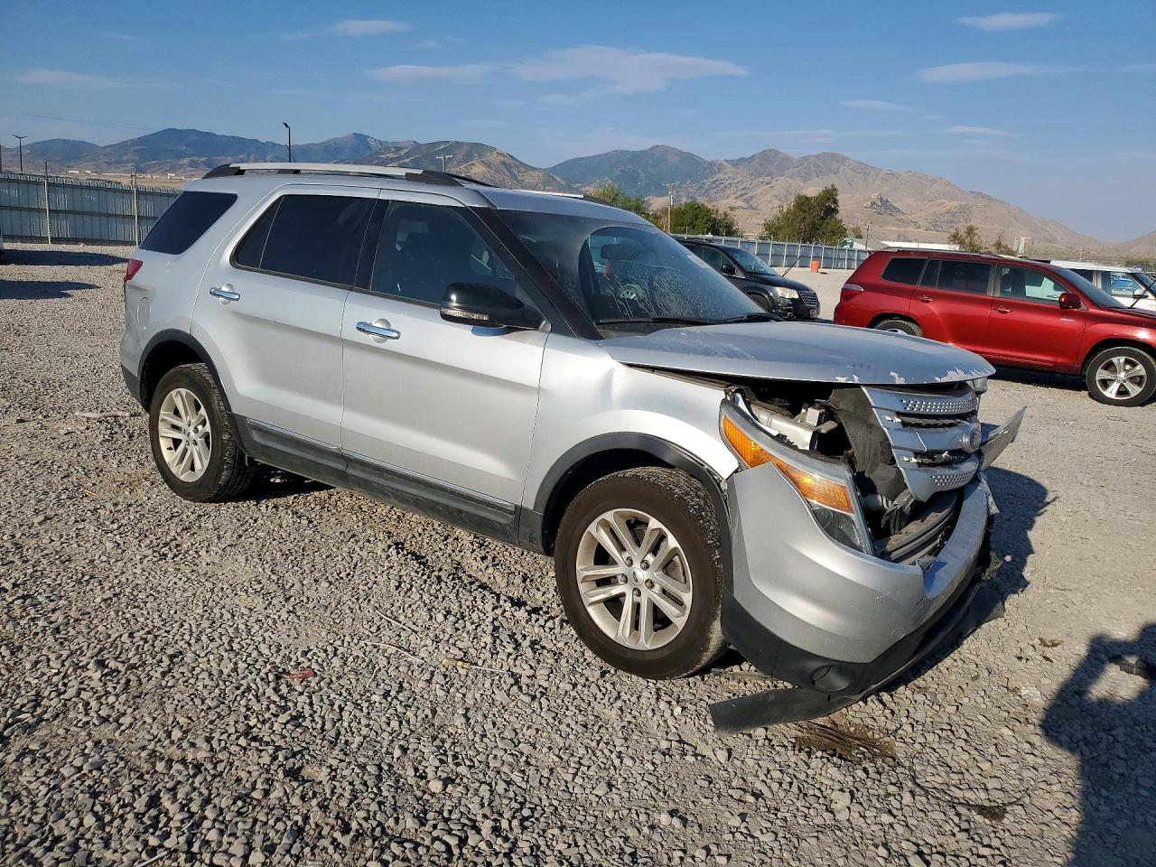 2013 Ford Explorer Xlt Silver vin: 1FM5K8D82DGA84877