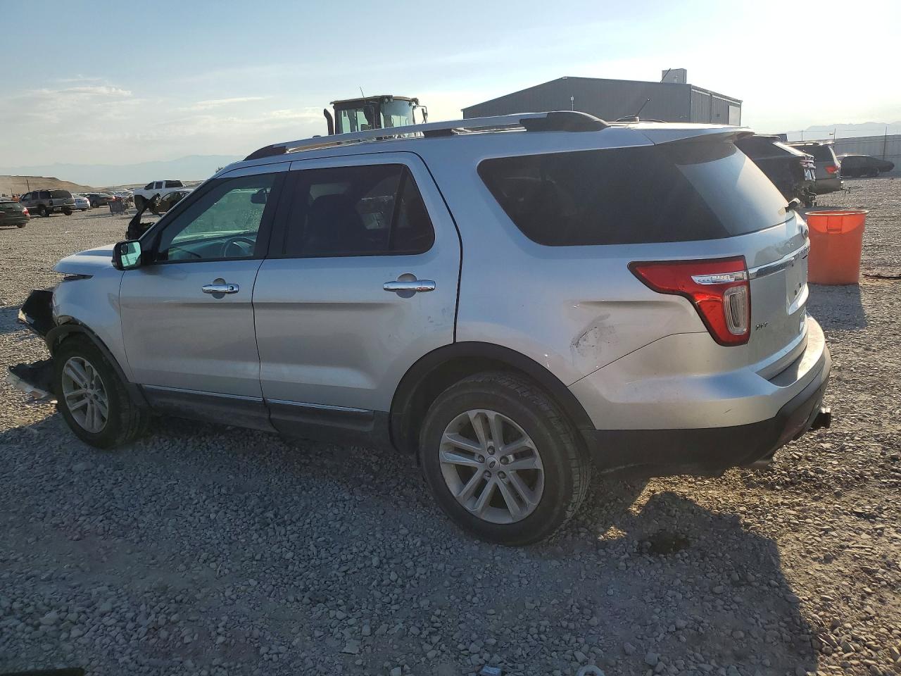 2013 Ford Explorer Xlt Silver vin: 1FM5K8D82DGA84877