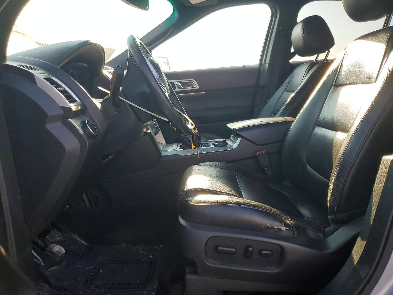 2013 Ford Explorer Xlt Silver vin: 1FM5K8D82DGA84877