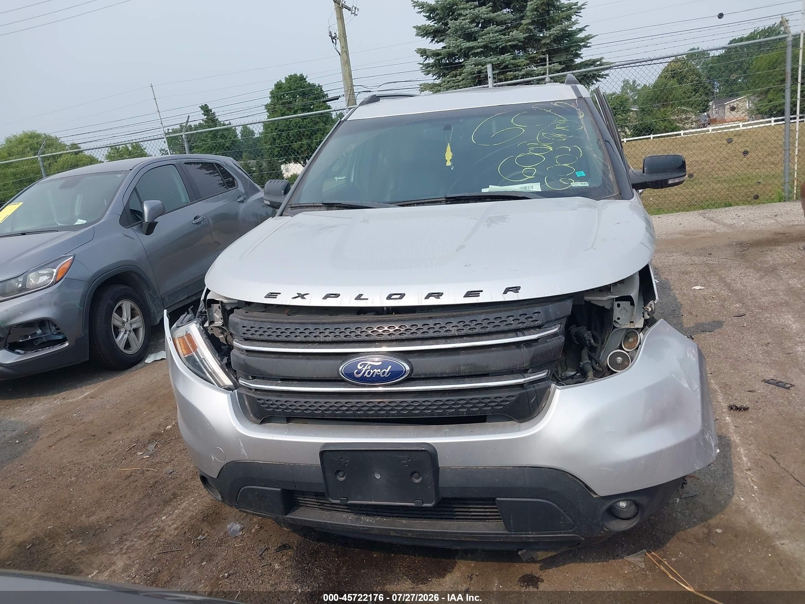 2013 Ford Explorer Xlt Серебряный vin: 1FM5K8D82DGB86003