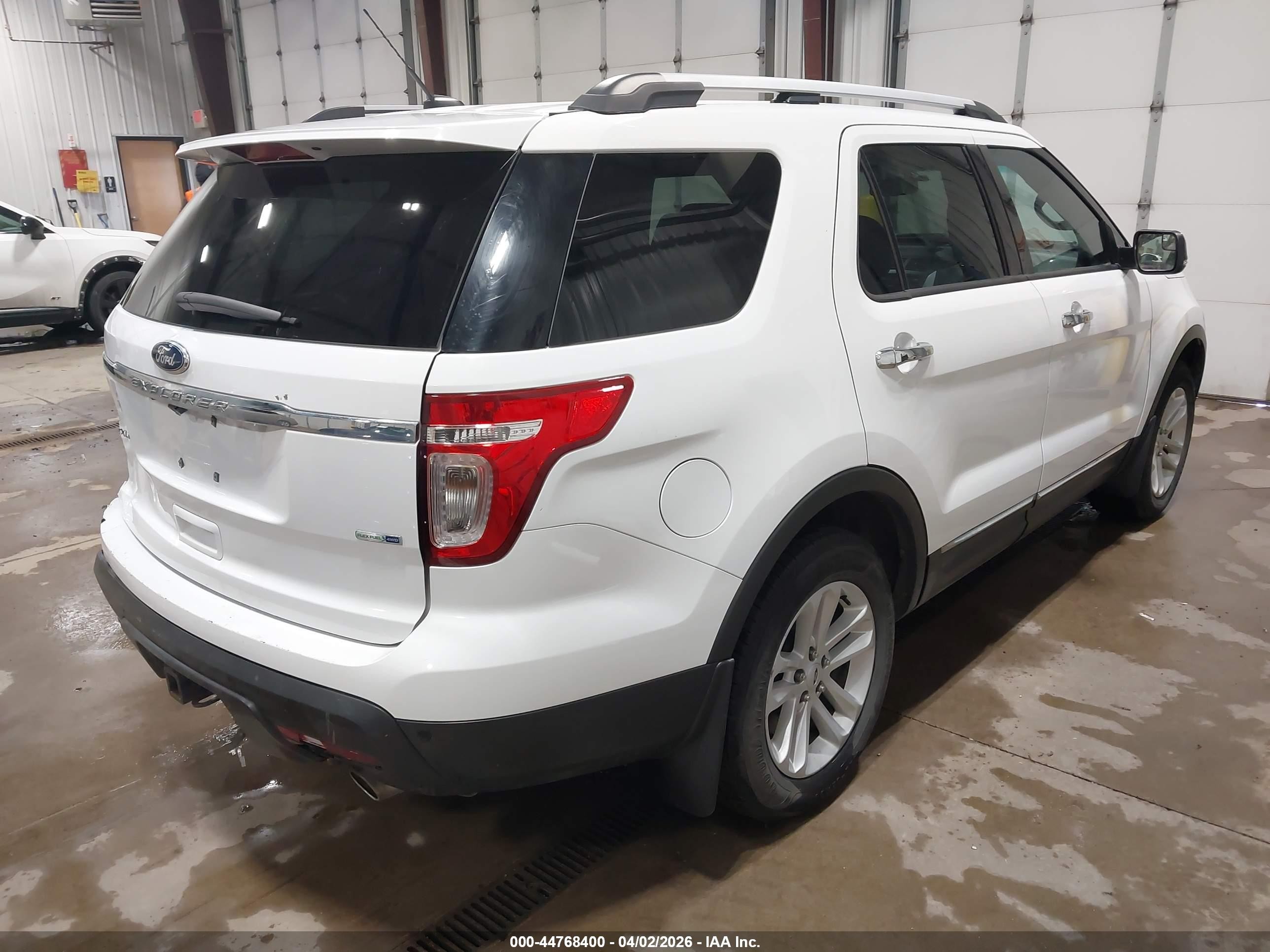 2013 Ford Explorer Xlt White vin: 1FM5K8D82DGC52100