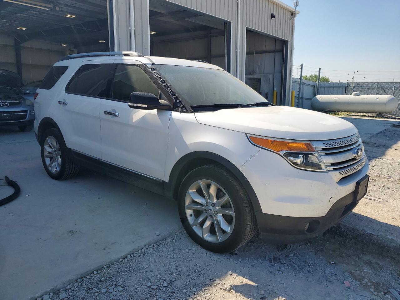 2013 Ford Explorer Xlt White vin: 1FM5K8D82DGC52632