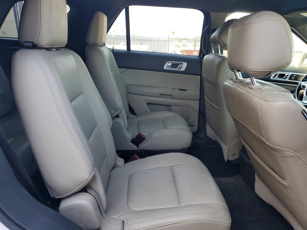 2013 Ford Explorer Xlt White vin: 1FM5K8D82DGC52632