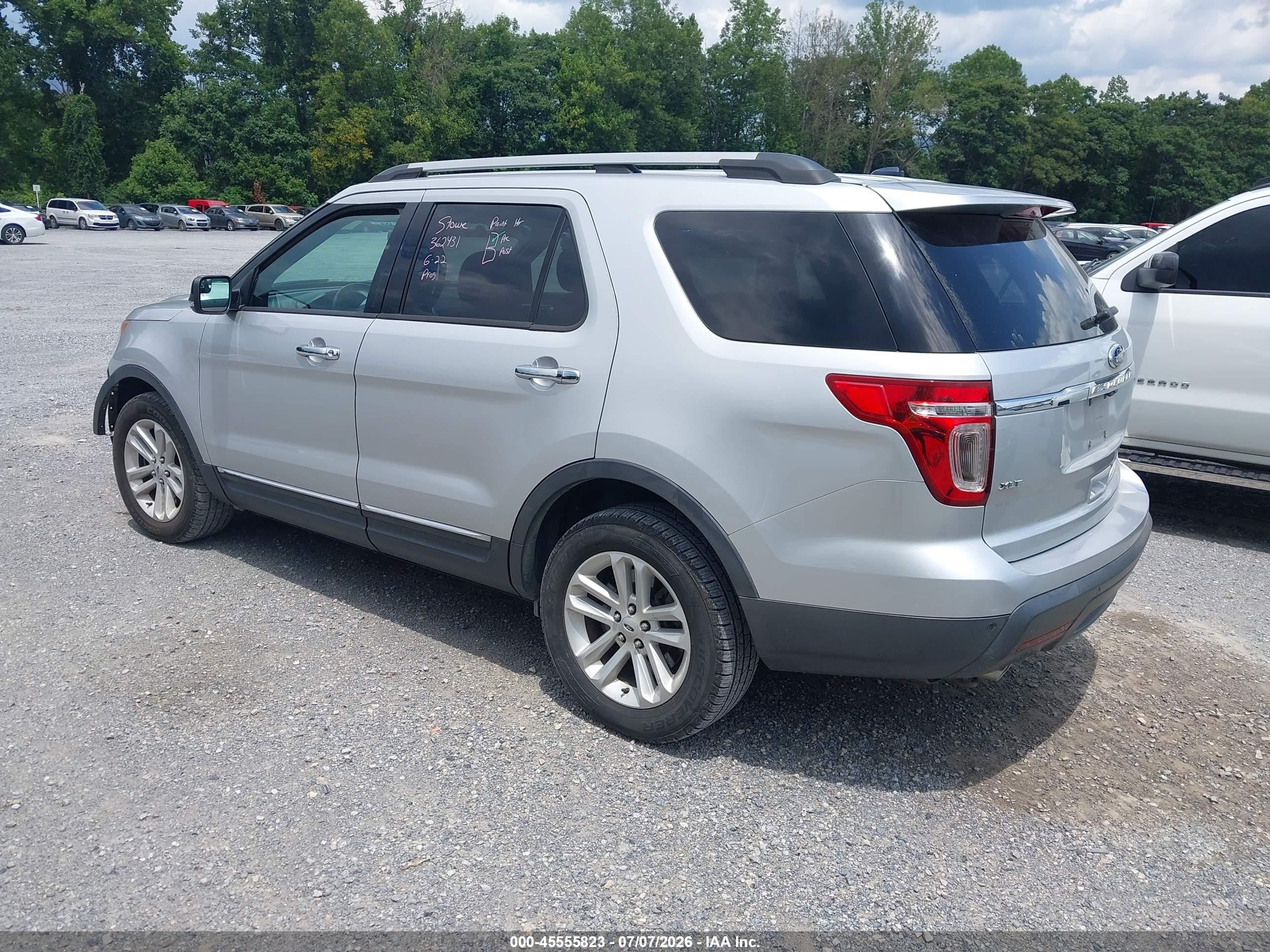 2014 Ford Explorer Xlt Silver vin: 1FM5K8D82EGA06004