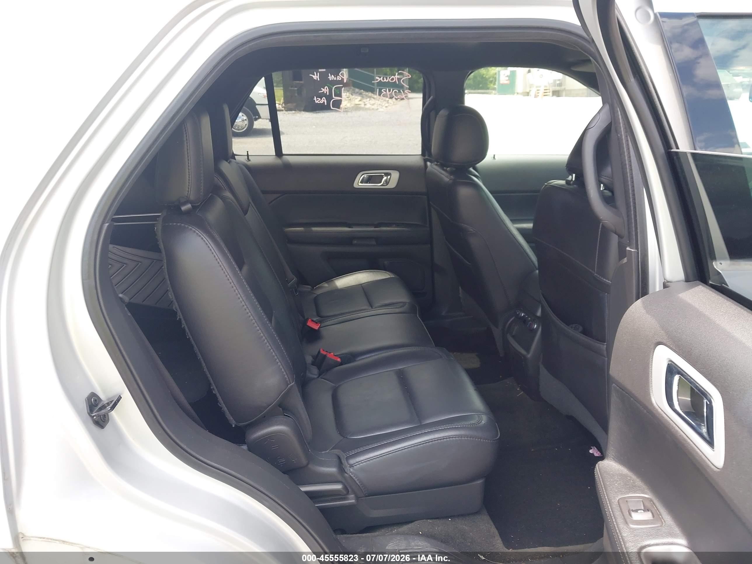 2014 Ford Explorer Xlt Silver vin: 1FM5K8D82EGA06004