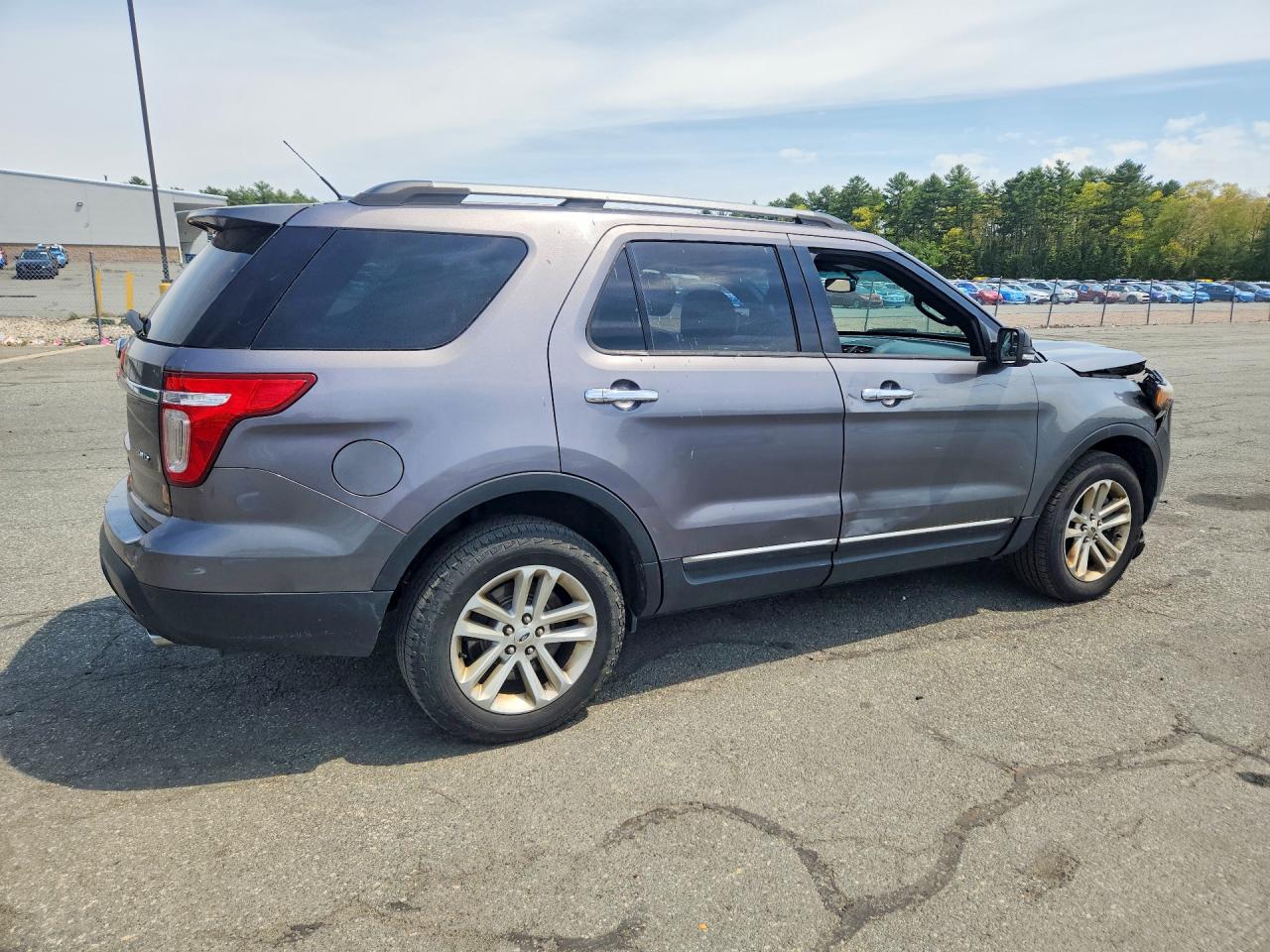 2014 Ford Explorer Xlt Silver vin: 1FM5K8D82EGA15544