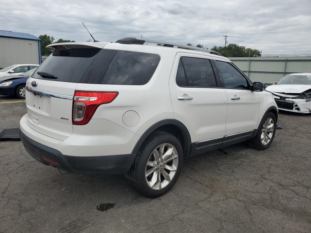 2014 Ford Explorer Xlt White vin: 1FM5K8D82EGA35910