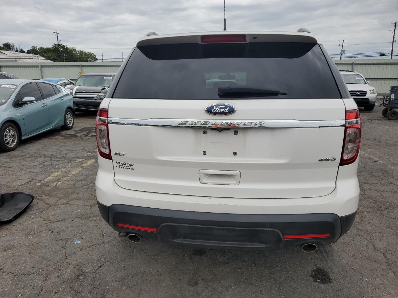 2014 Ford Explorer Xlt White vin: 1FM5K8D82EGA35910