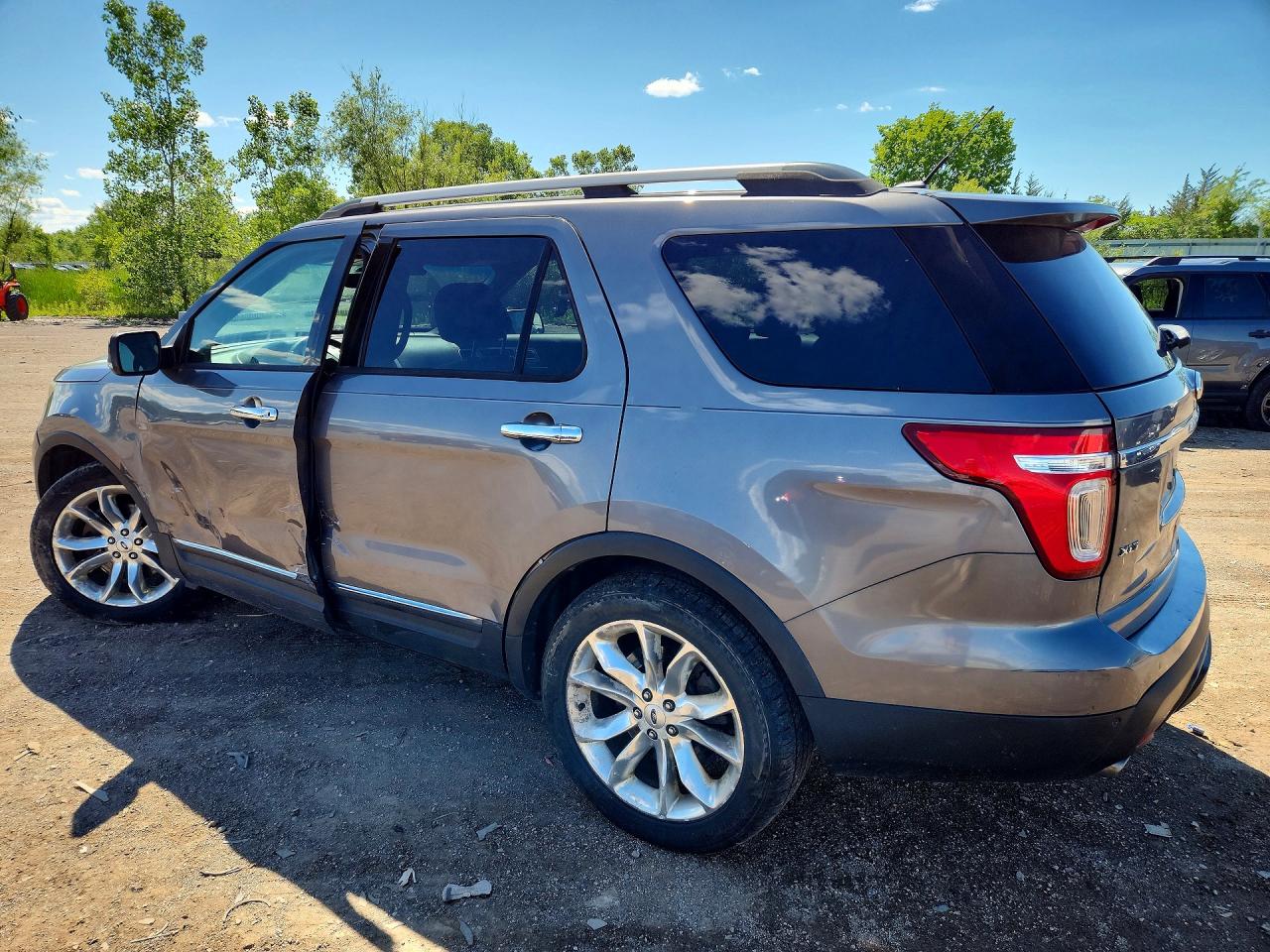 2014 Ford Explorer Xlt Gray vin: 1FM5K8D82EGA52366