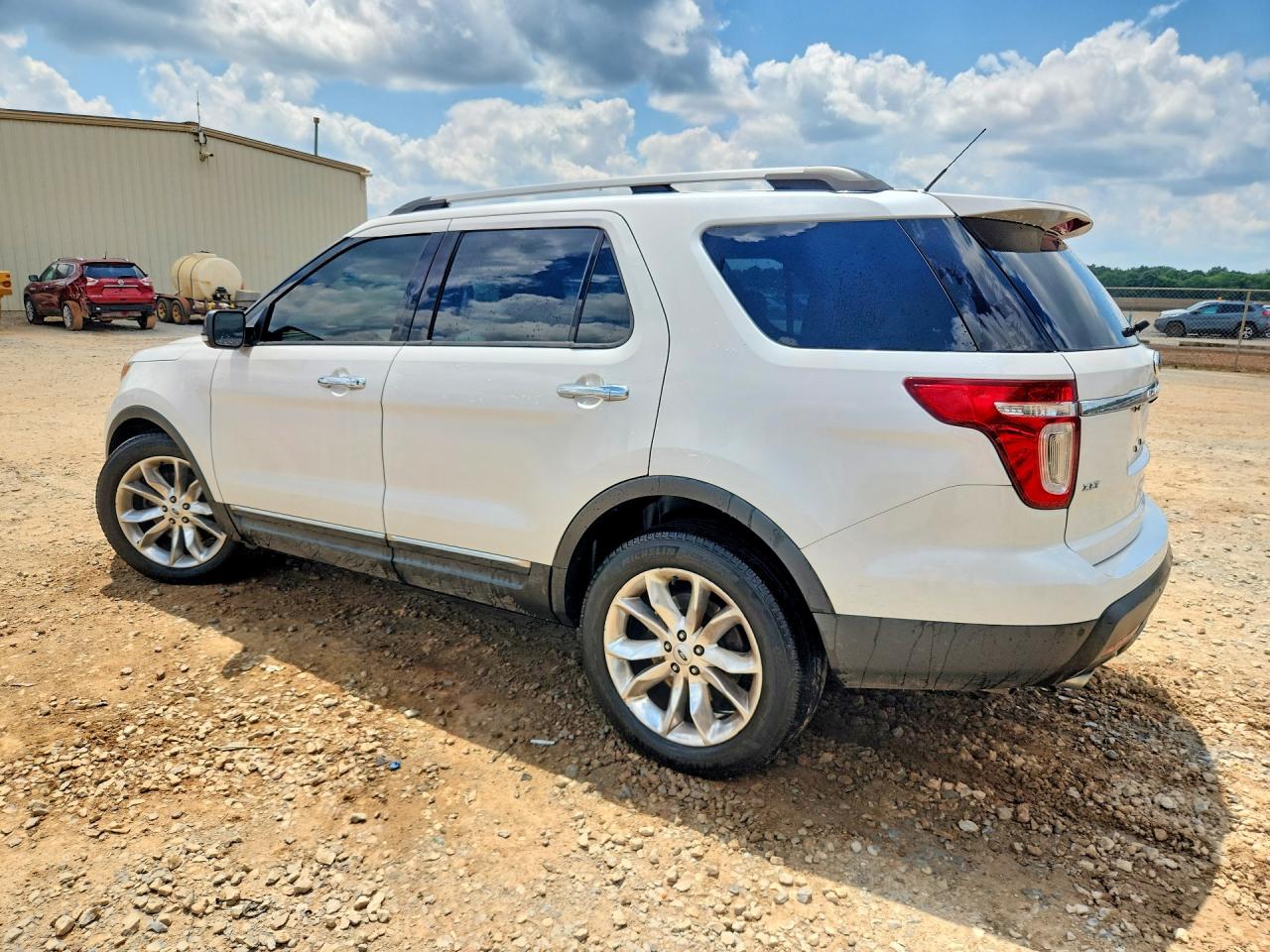2014 Ford Explorer Xlt White vin: 1FM5K8D82EGA62119