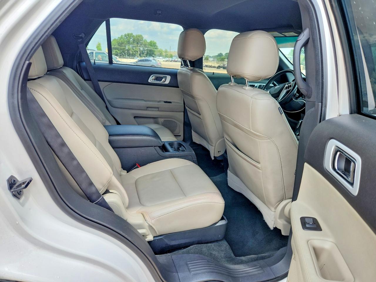 2014 Ford Explorer Xlt White vin: 1FM5K8D82EGA62119