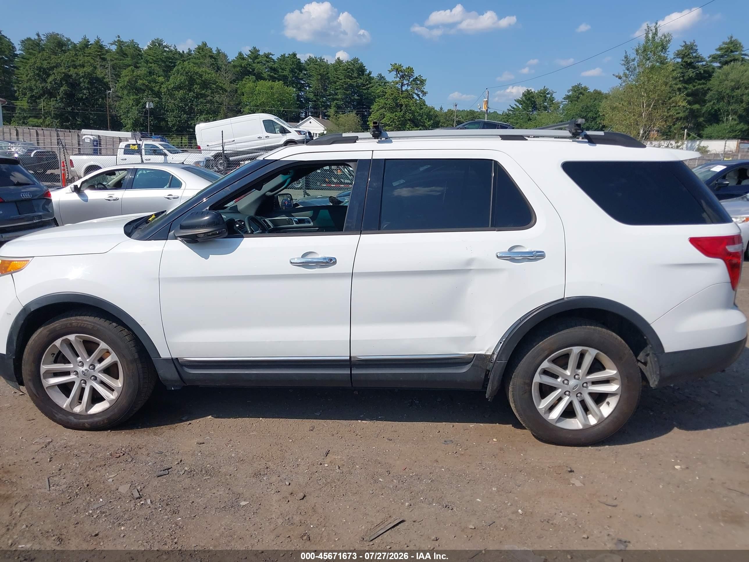 2014 Ford Explorer Xlt White vin: 1FM5K8D82EGC04467