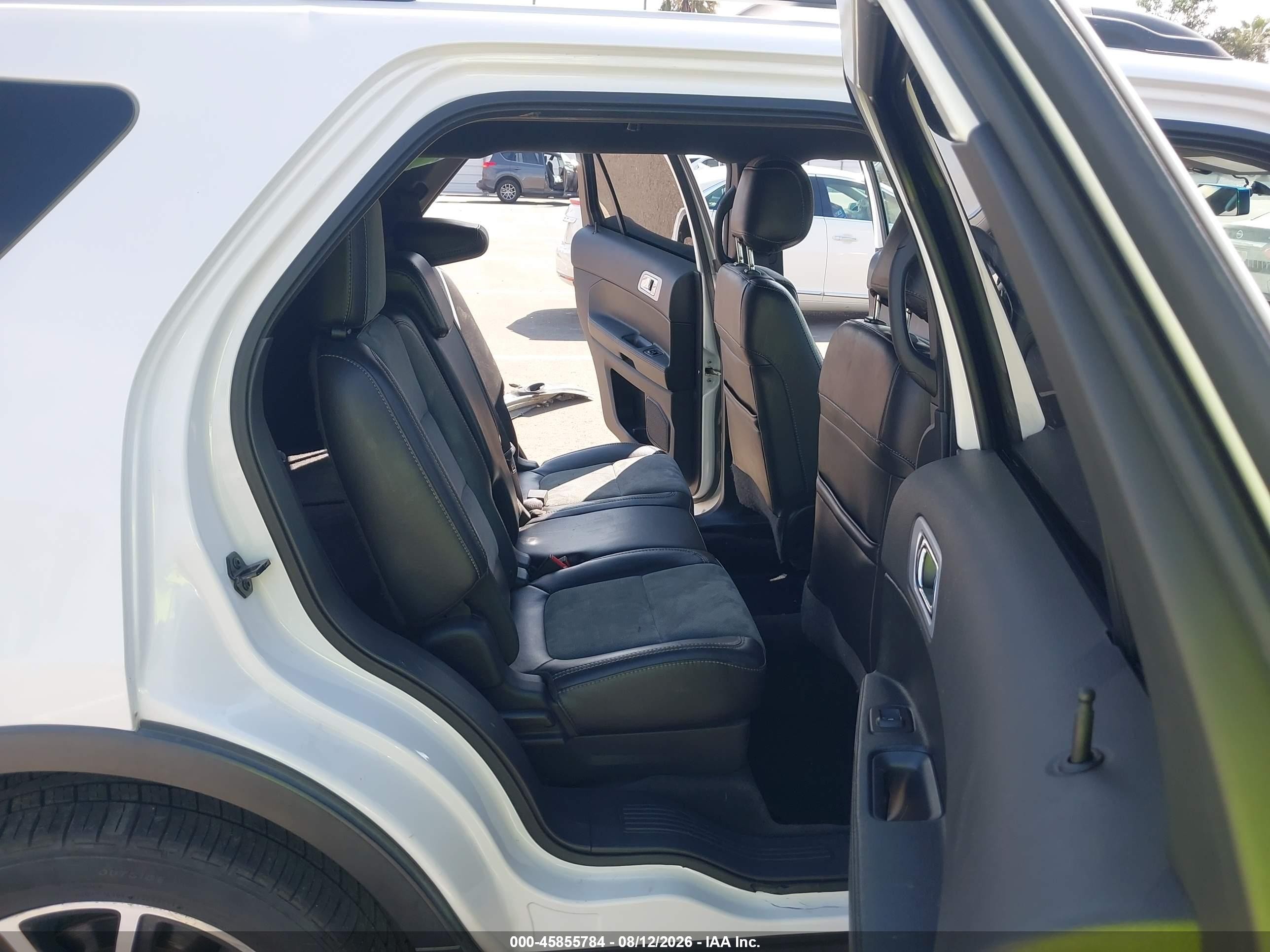 2015 Ford Explorer Xlt White vin: 1FM5K8D82FGA03766