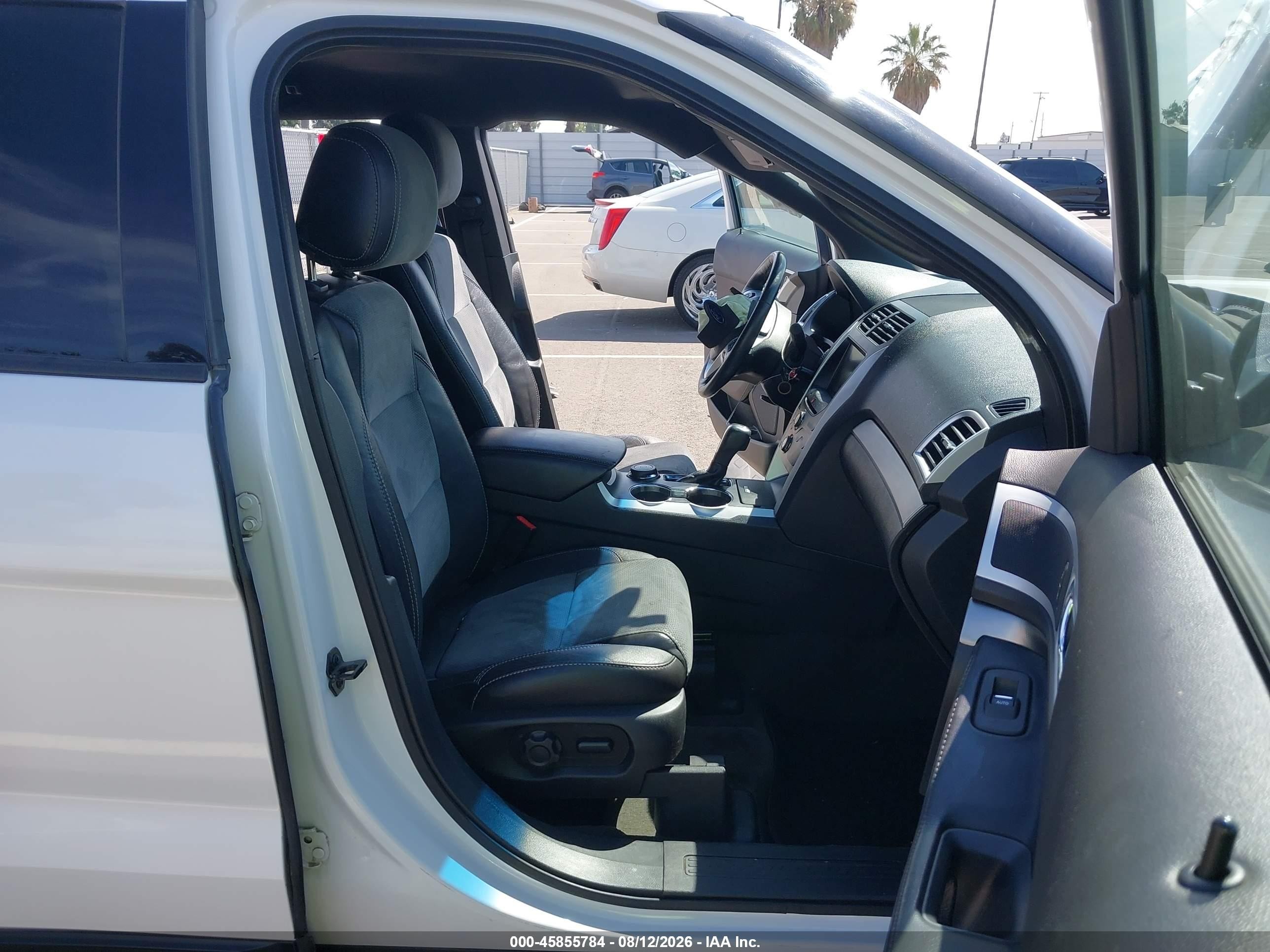 2015 Ford Explorer Xlt White vin: 1FM5K8D82FGA03766
