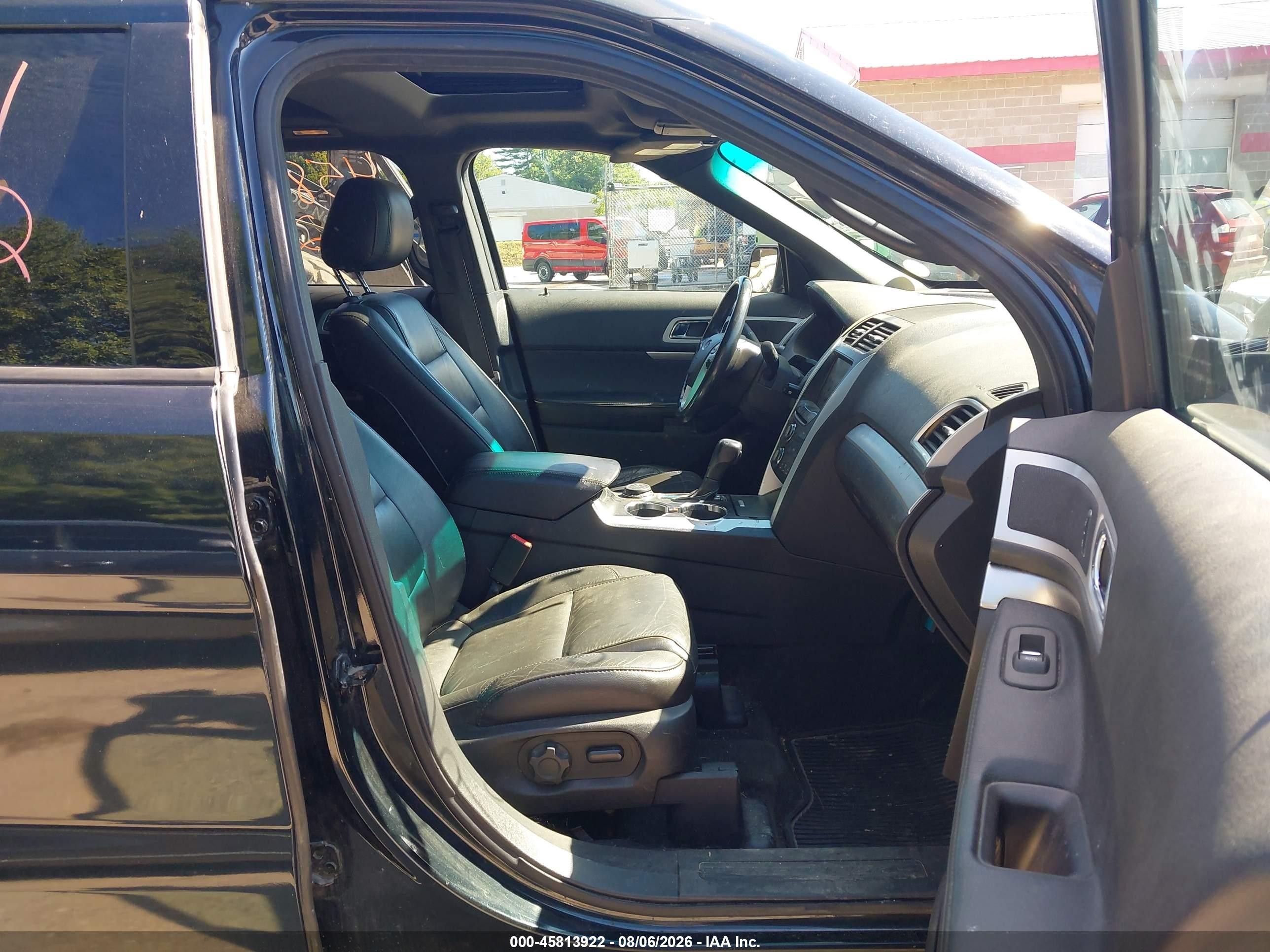2015 Ford Explorer Xlt Dark Blue vin: 1FM5K8D82FGA37772