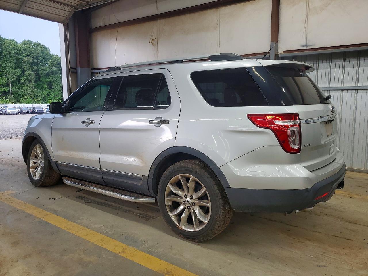 2015 Ford Explorer Xlt Silver vin: 1FM5K8D82FGA38033