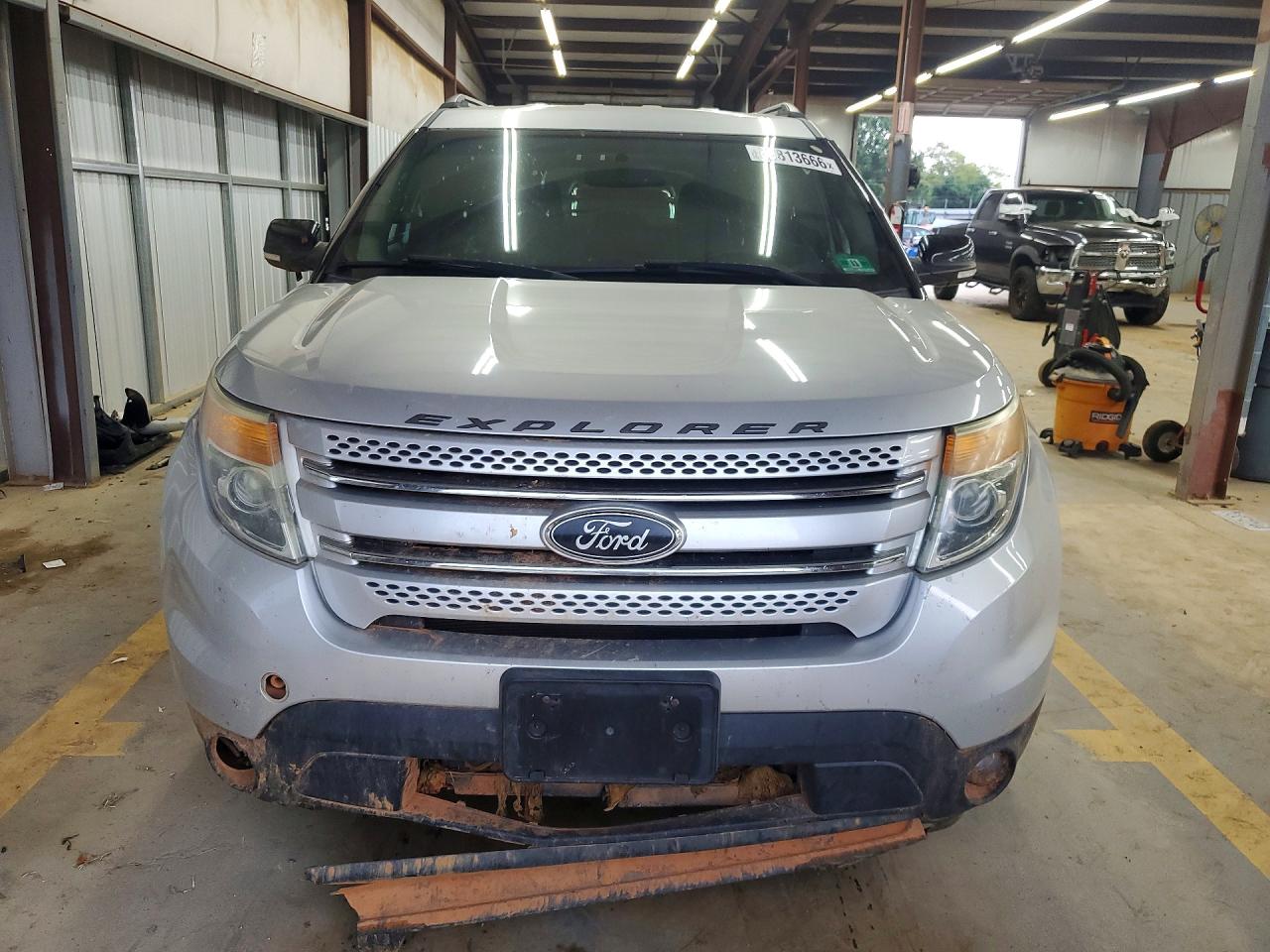 2015 Ford Explorer Xlt Silver vin: 1FM5K8D82FGA38033