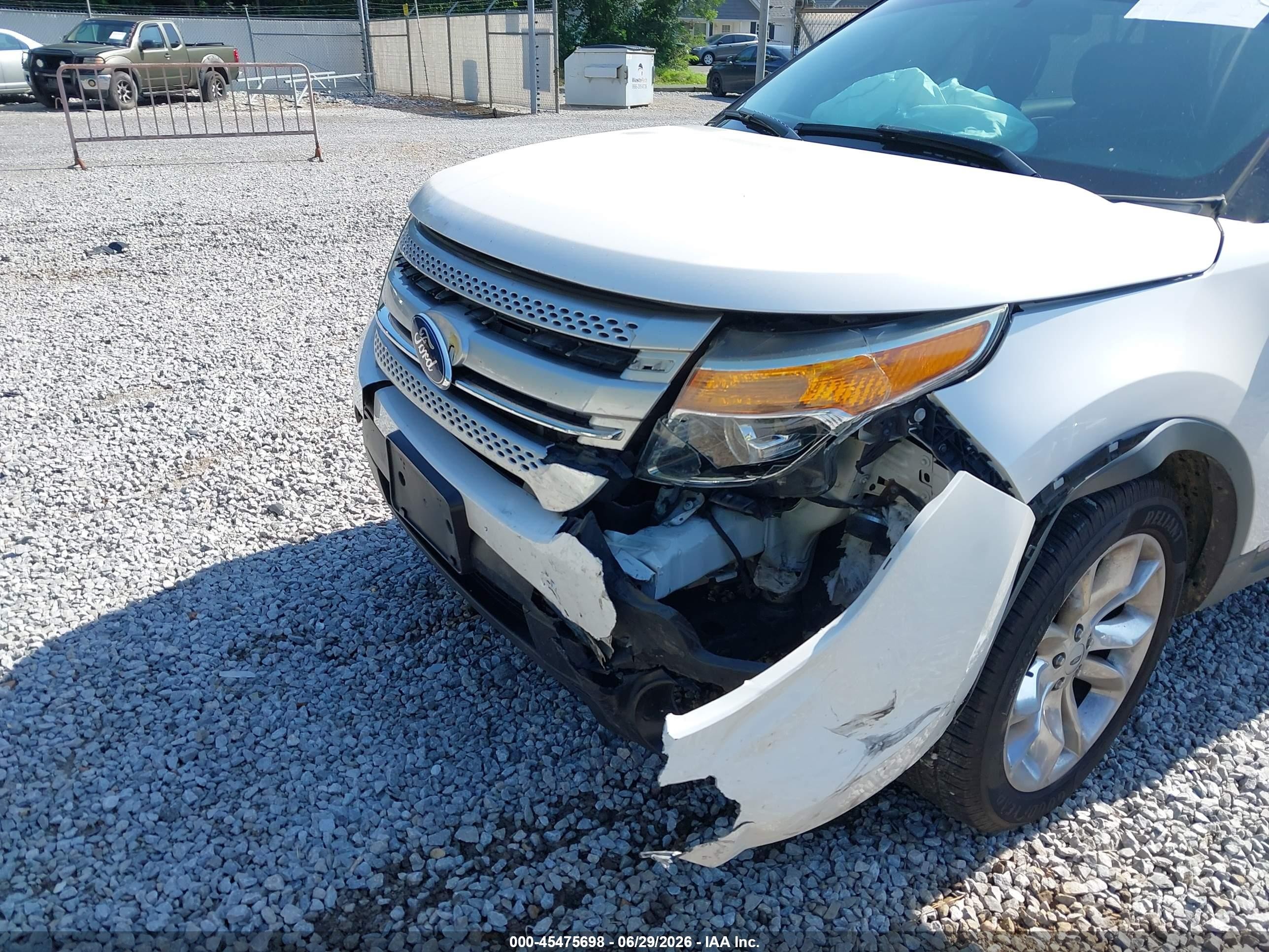 2015 Ford Explorer Xlt White vin: 1FM5K8D82FGB09828