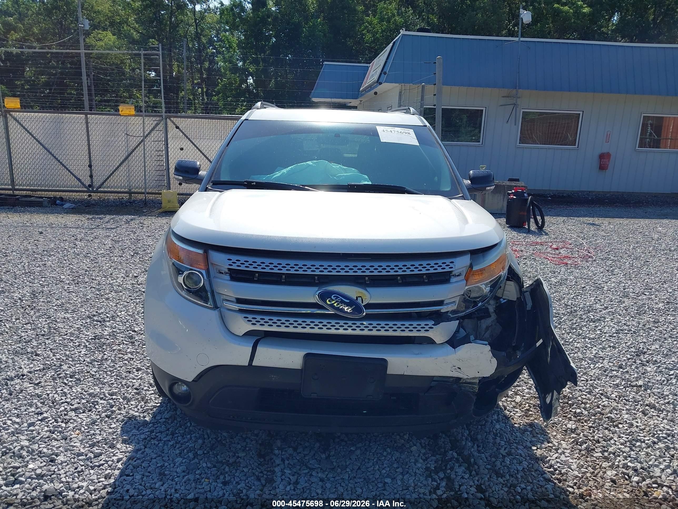 2015 Ford Explorer Xlt White vin: 1FM5K8D82FGB09828