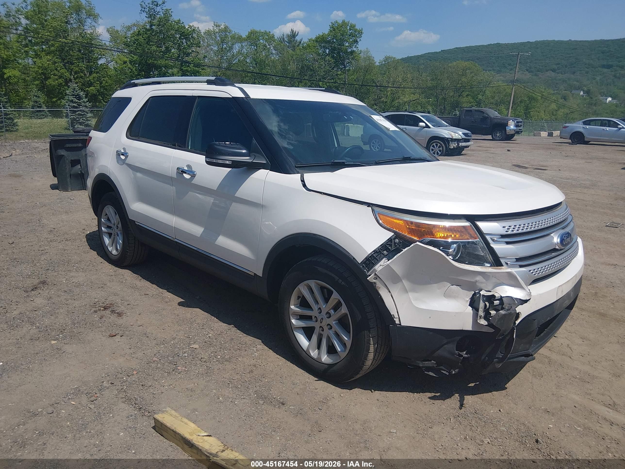 2015 Ford Explorer Xlt White vin: 1FM5K8D82FGC44095