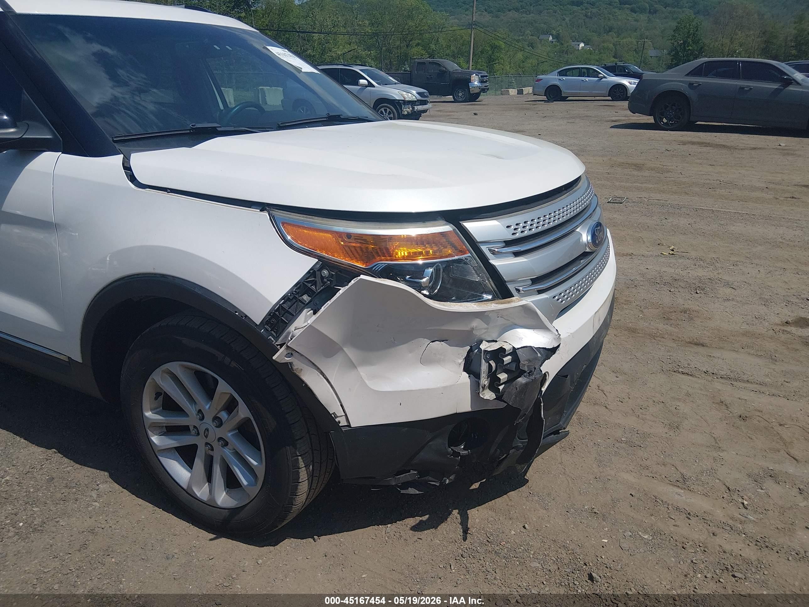 2015 Ford Explorer Xlt Белый vin: 1FM5K8D82FGC44095